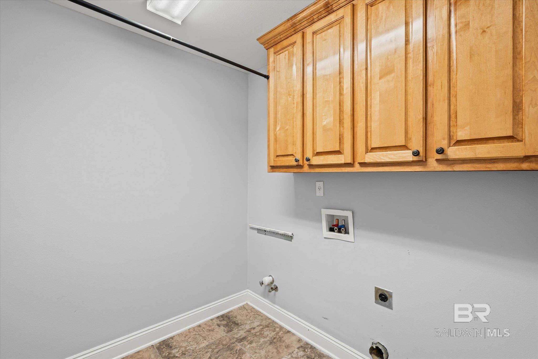 704 Edinburgh Avenue, Foley, AL, 36535