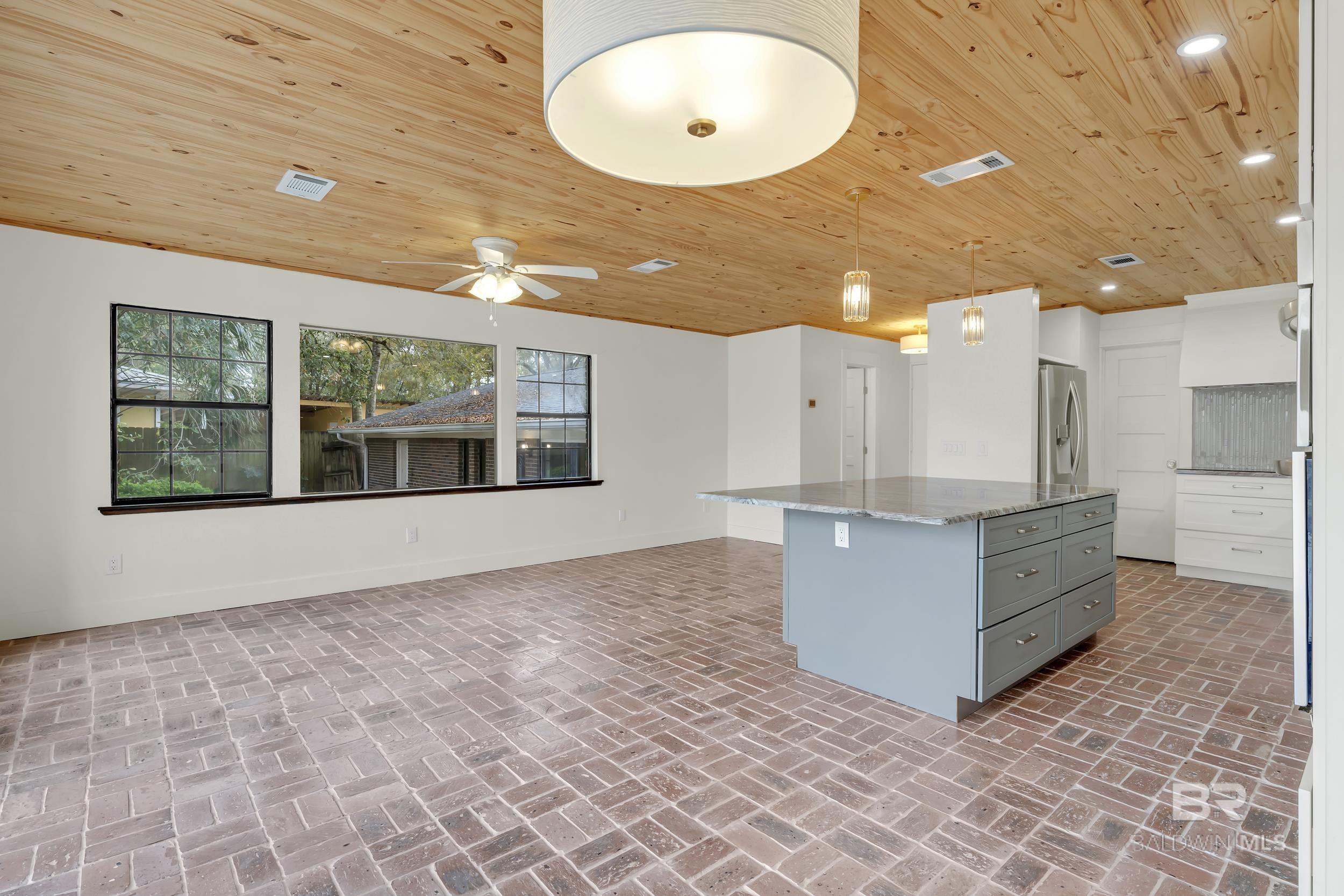 7808 N Wenzel Road, Foley, AL, 36535