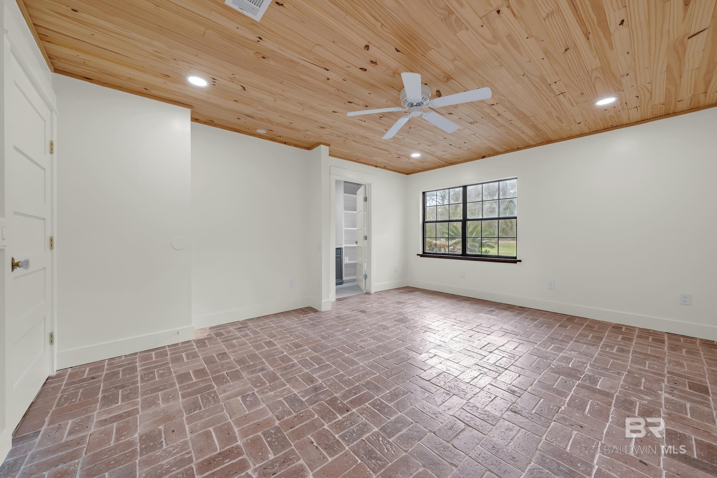 7808 N Wenzel Road, Foley, AL, 36535