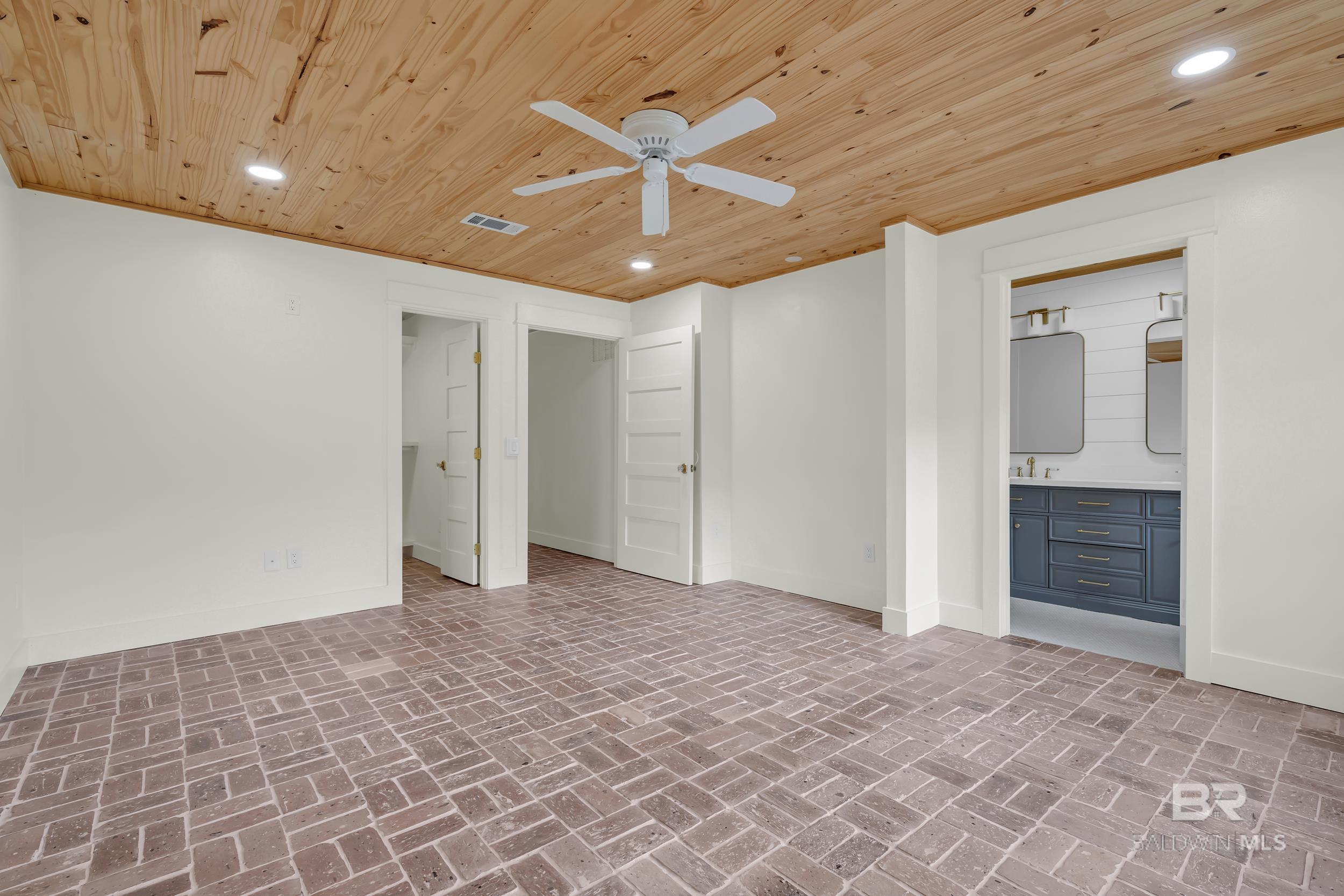 7808 N Wenzel Road, Foley, AL, 36535