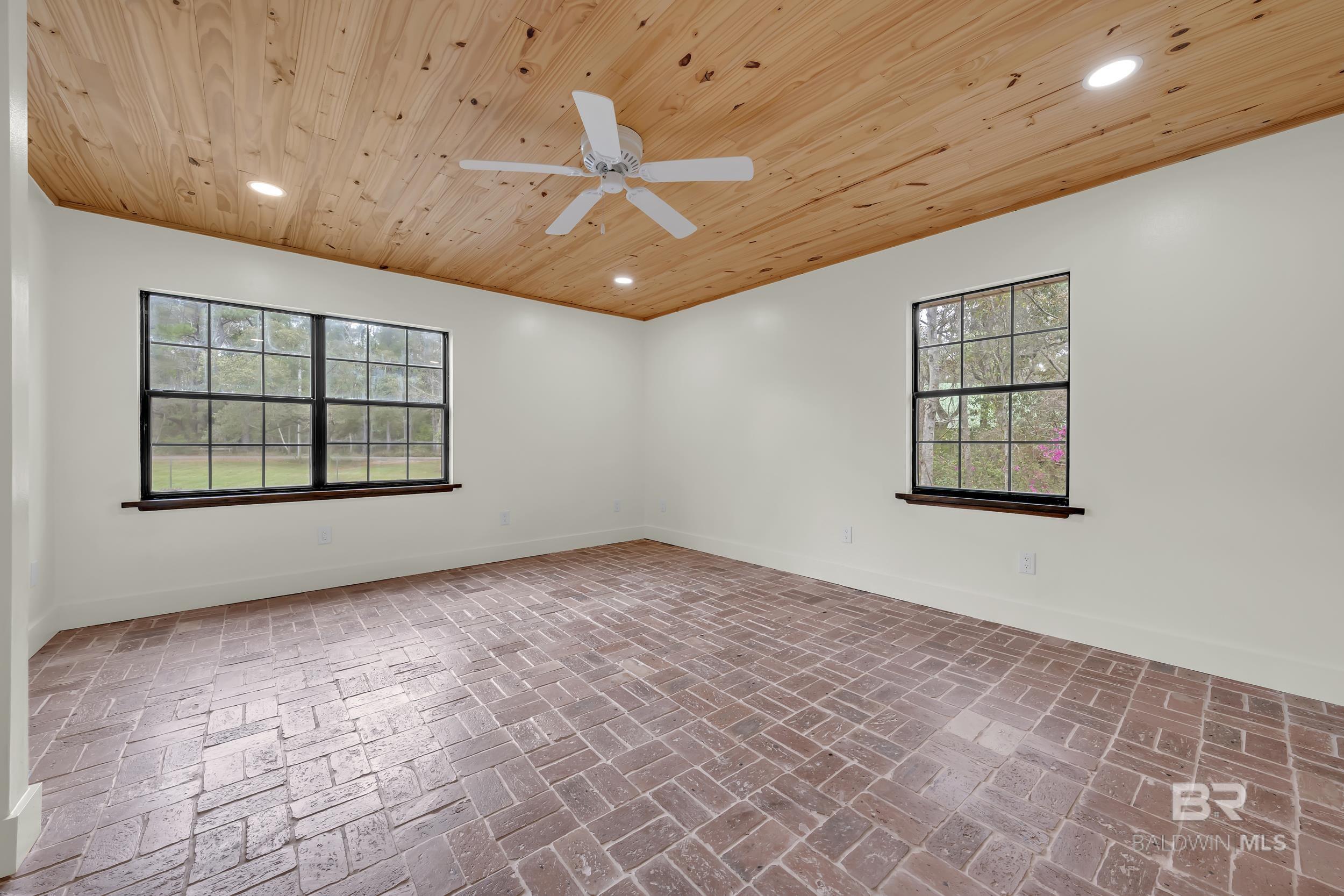 7808 N Wenzel Road, Foley, AL, 36535