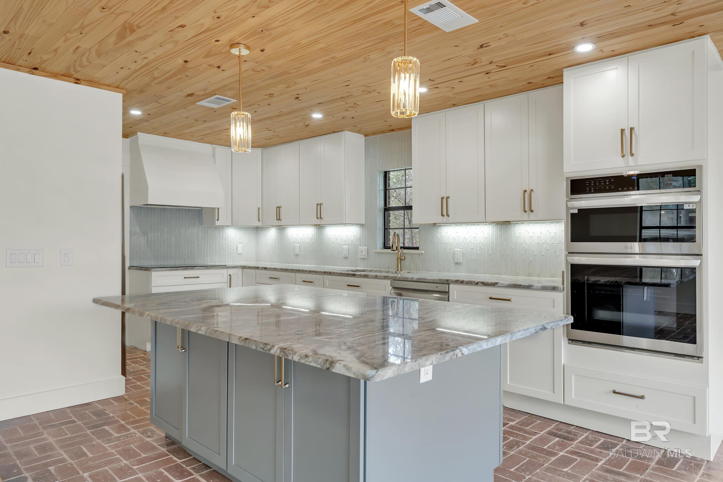 7808 N Wenzel Road, Foley, AL, 36535