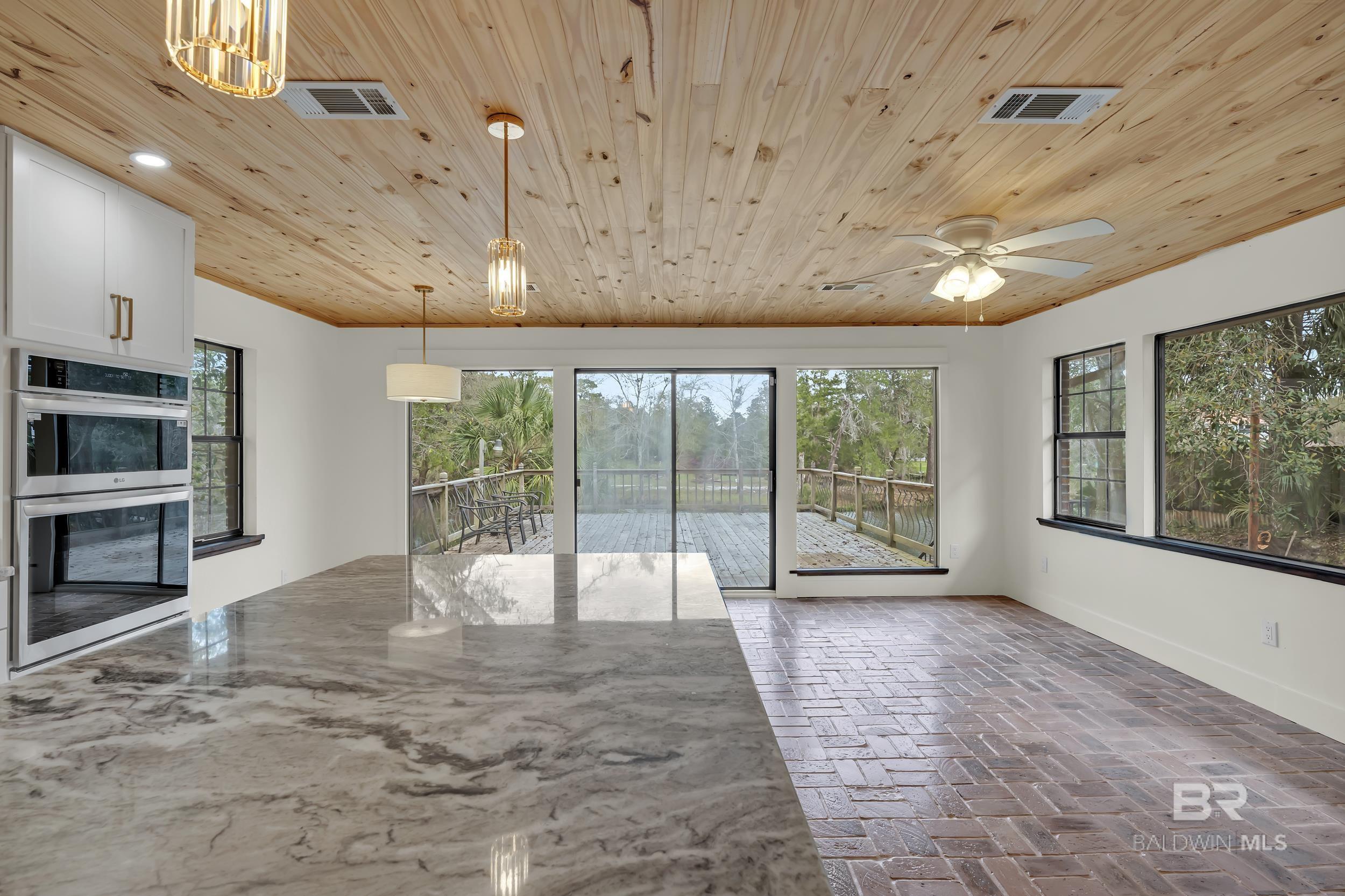 7808 N Wenzel Road, Foley, AL, 36535