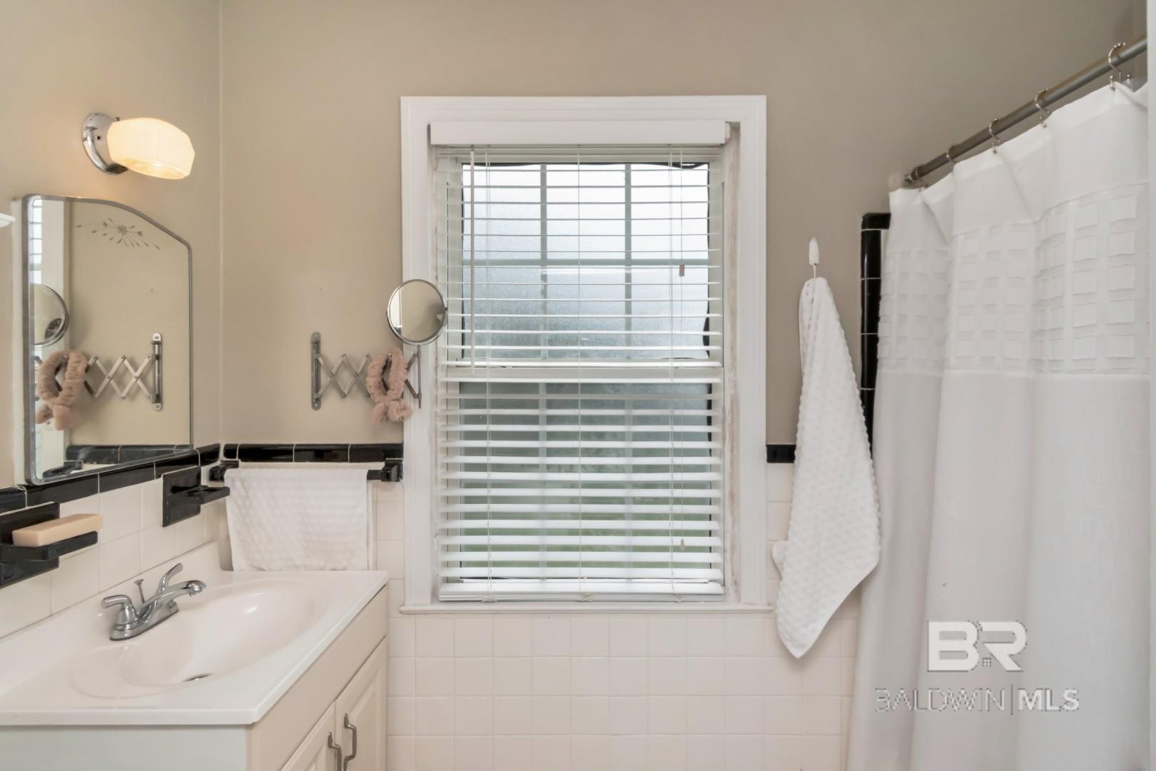 214 Upham Street UNIT 17c, Mobile, AL, 36607