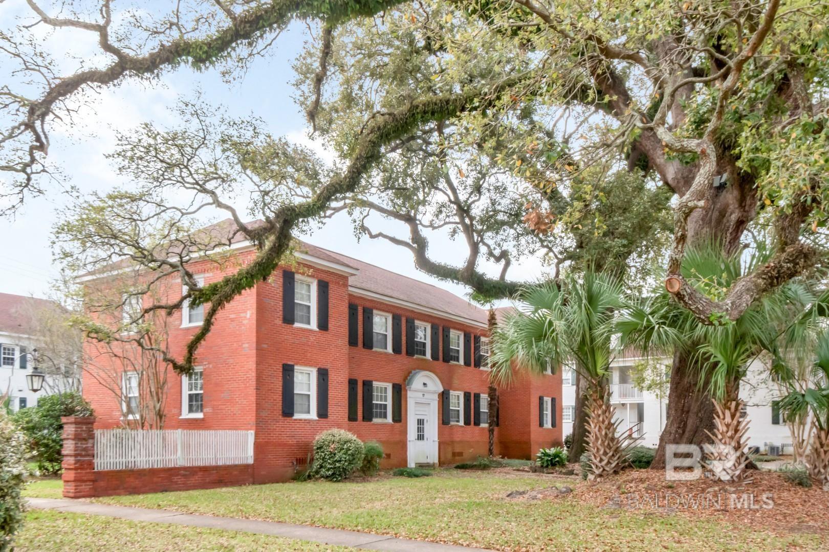 214 Upham Street UNIT 17c, Mobile, AL, 36607