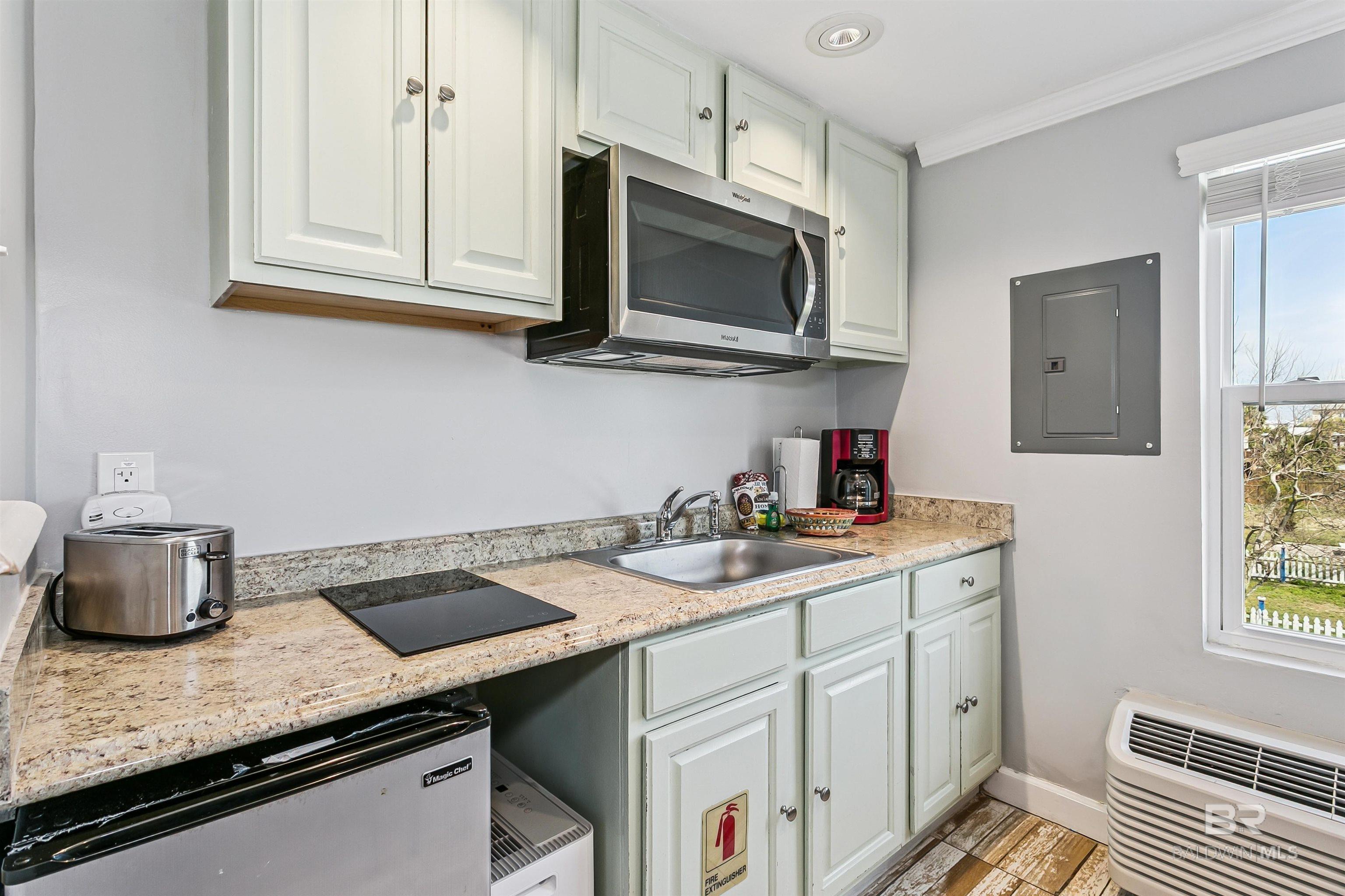 200 E Beach Boulevard UNIT 208, Gulf Shores, AL, 36542