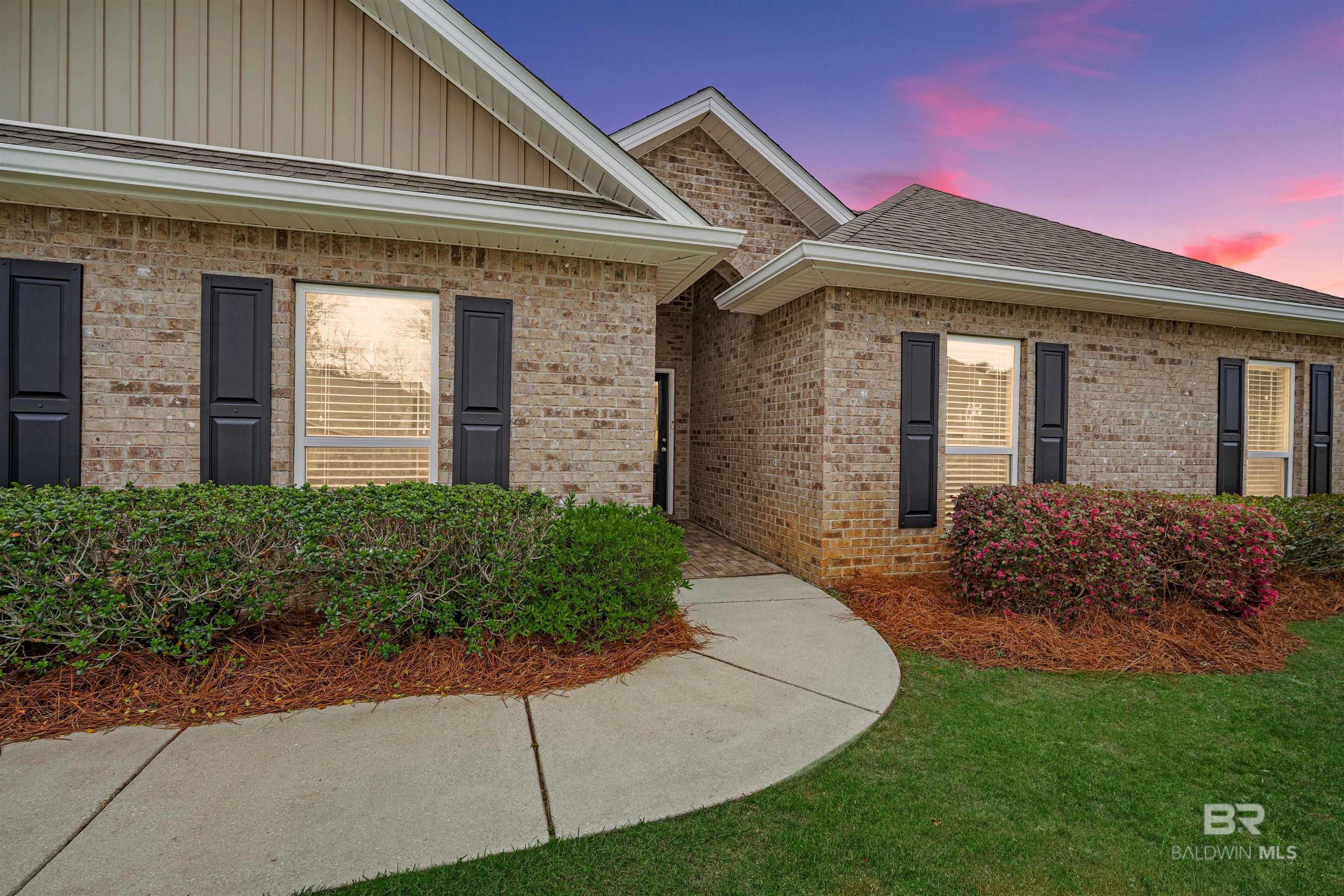 8483 Midtown Court, Navarre, FL, 32566
