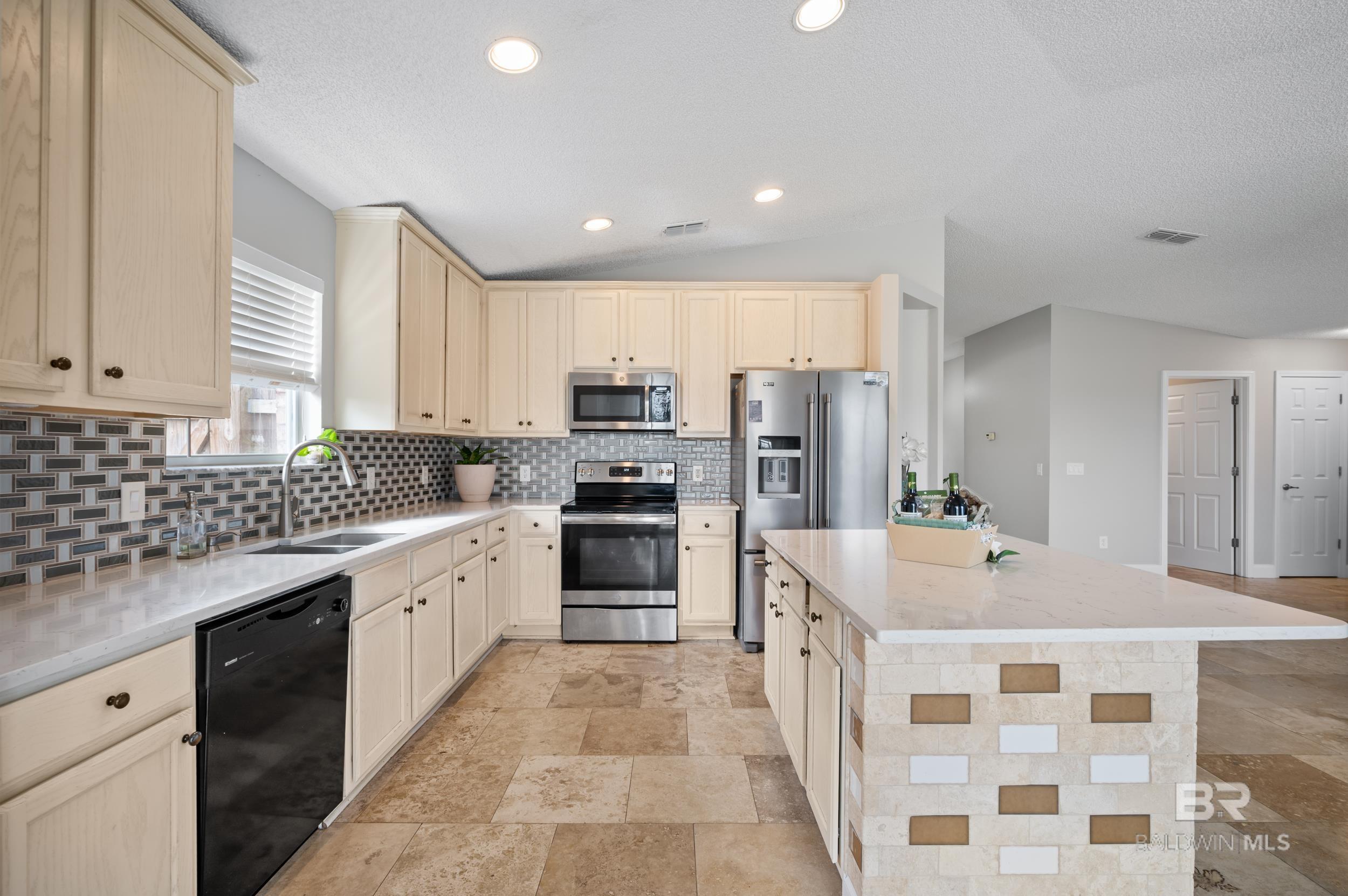 1012 Summerton Drive, Foley, AL, 36535