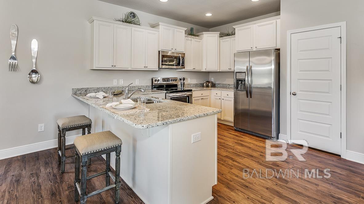 https://zimg.paragon.ice.com/ParagonImages/Property/PG/BCAR/393423/6/0/0/6510a453dfda2350e327a736b2e2a4fb/7/0f3ccd19d8e39bdb160ba84c467c17fa/393423-8A8300F9-FAF5-4D07-A792-64696852E288.JPG
