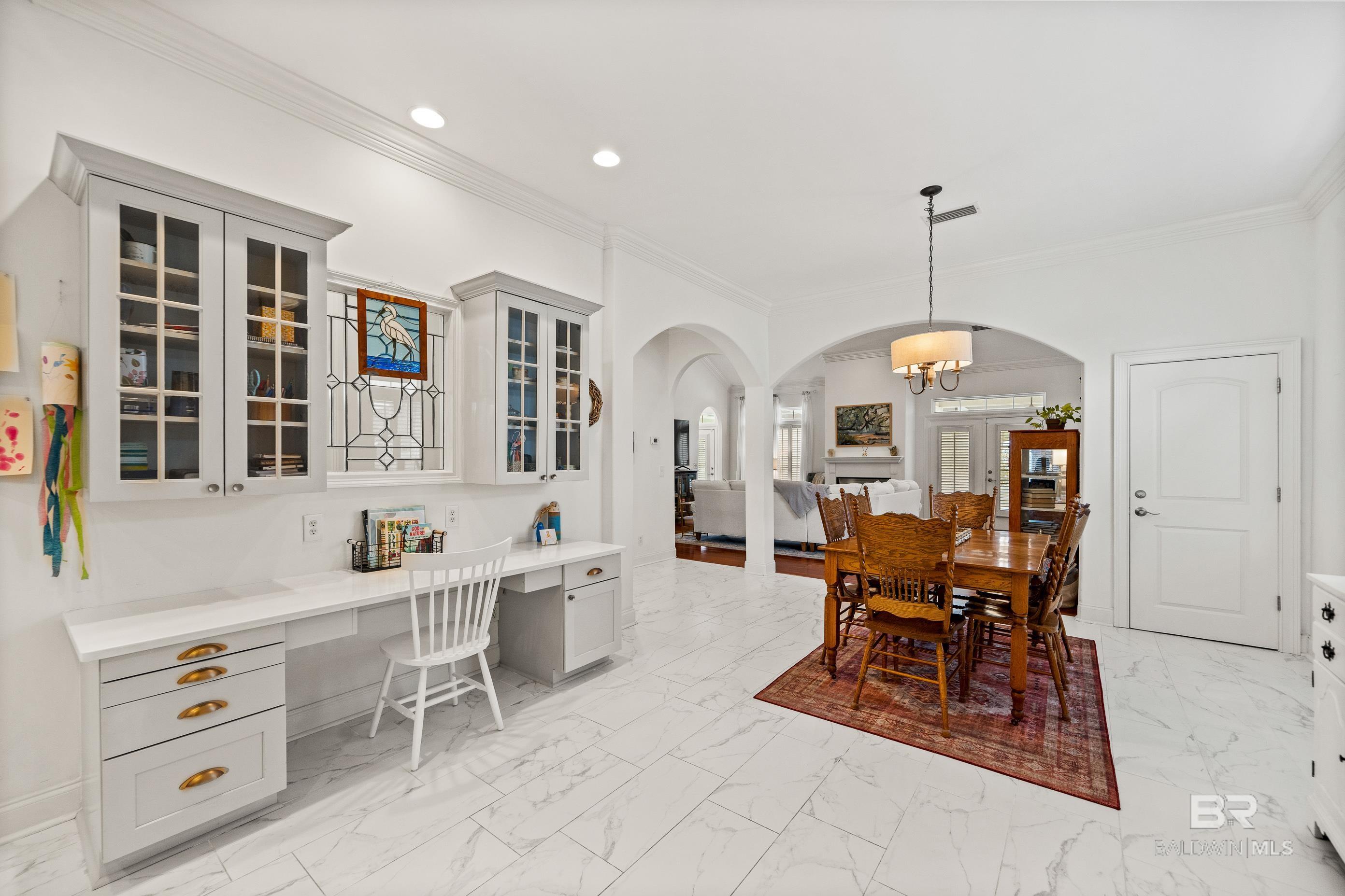 https://zimg.paragon.ice.com/ParagonImages/Property/PG/BCAR/393471/12/0/0/a261d960de3424082a1ceb770ad874b6/7/eac48cb38d857ff20efa7ba6e2c533ef/393471-8c020a57-73ab-4c77-80bd-6f5d82dcd126.JPG