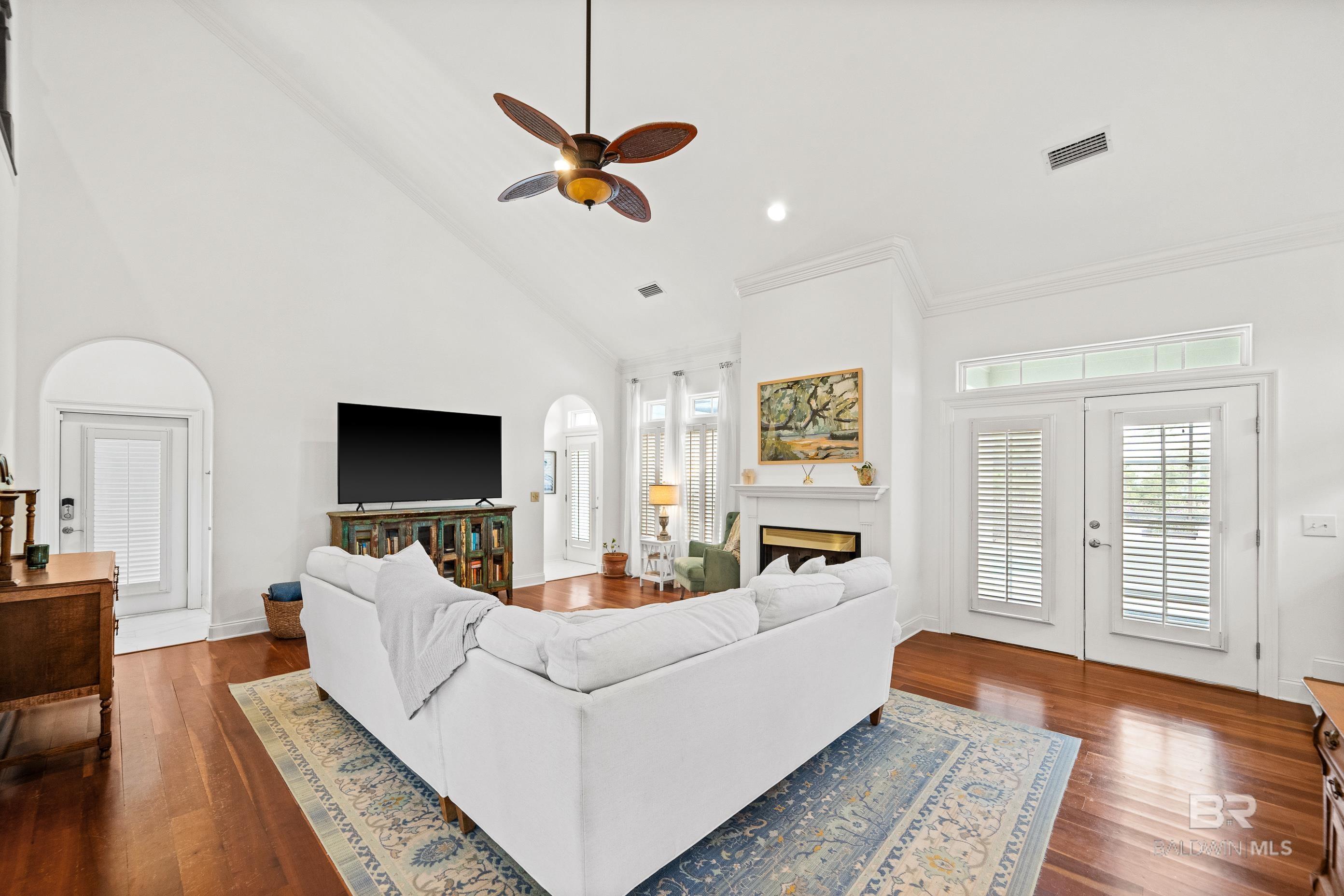 https://zimg.paragon.ice.com/ParagonImages/Property/PG/BCAR/393471/18/0/0/958e4b8f8e9c6488d09aaac0479ee4d3/7/eac48cb38d857ff20efa7ba6e2c533ef/393471-bc0e205a-4ccf-4e99-9c2c-bfae5af31625.JPG