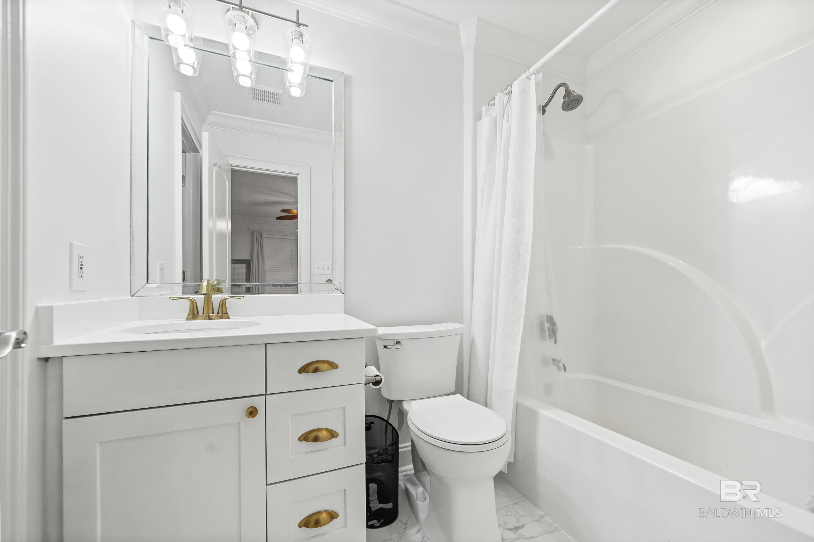 https://zimg.paragon.ice.com/ParagonImages/Property/PG/BCAR/393471/27/0/0/5c64c0c1745e0331b7dd6d2fd40dba4d/7/eac48cb38d857ff20efa7ba6e2c533ef/393471-39fdce12-2973-426b-a595-0a2e3e9972ac.JPG