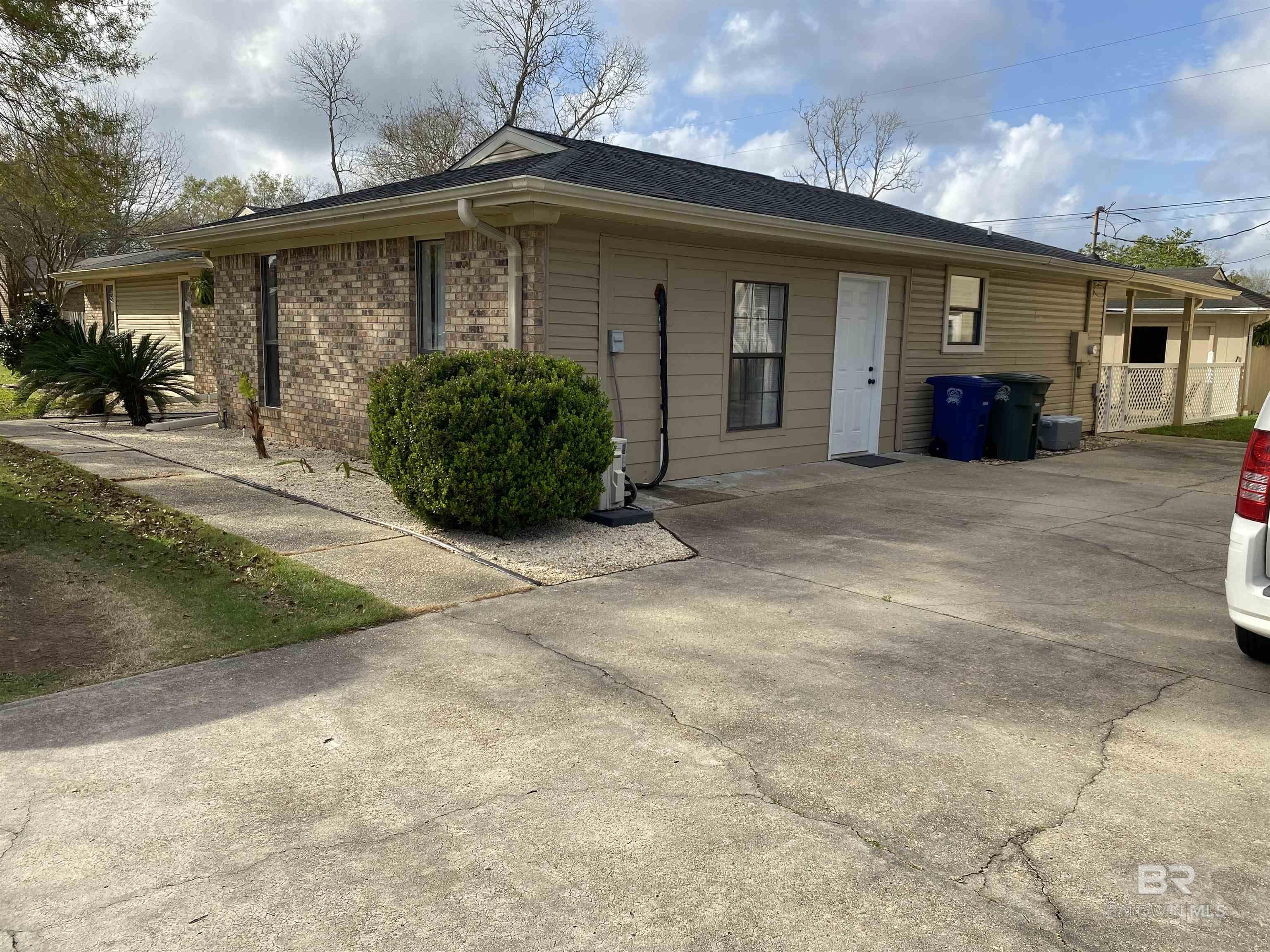 603 E Walker Avenue, Foley, AL, 36535