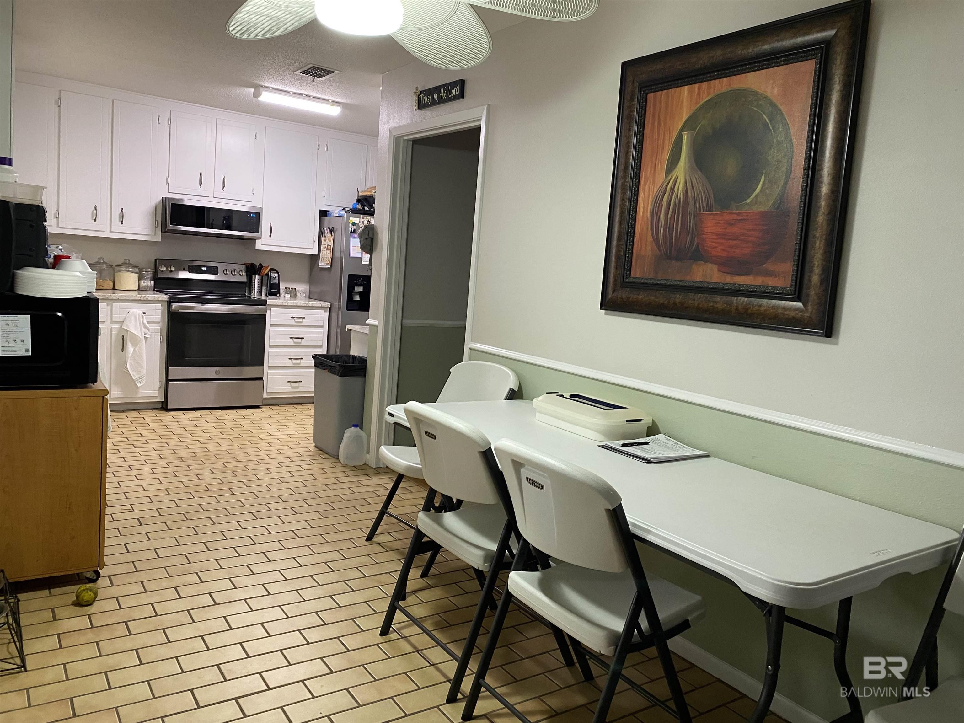 603 E Walker Avenue, Foley, AL, 36535