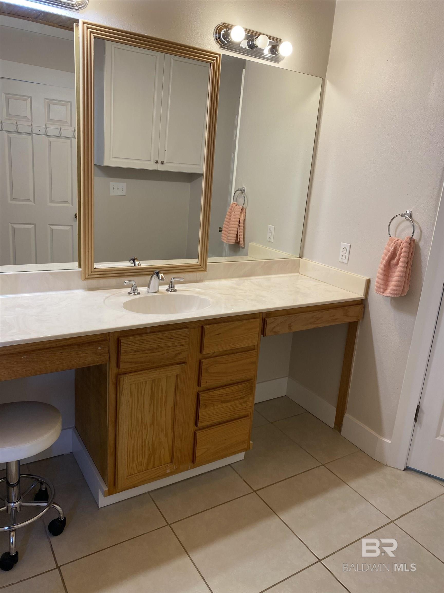 603 E Walker Avenue, Foley, AL, 36535