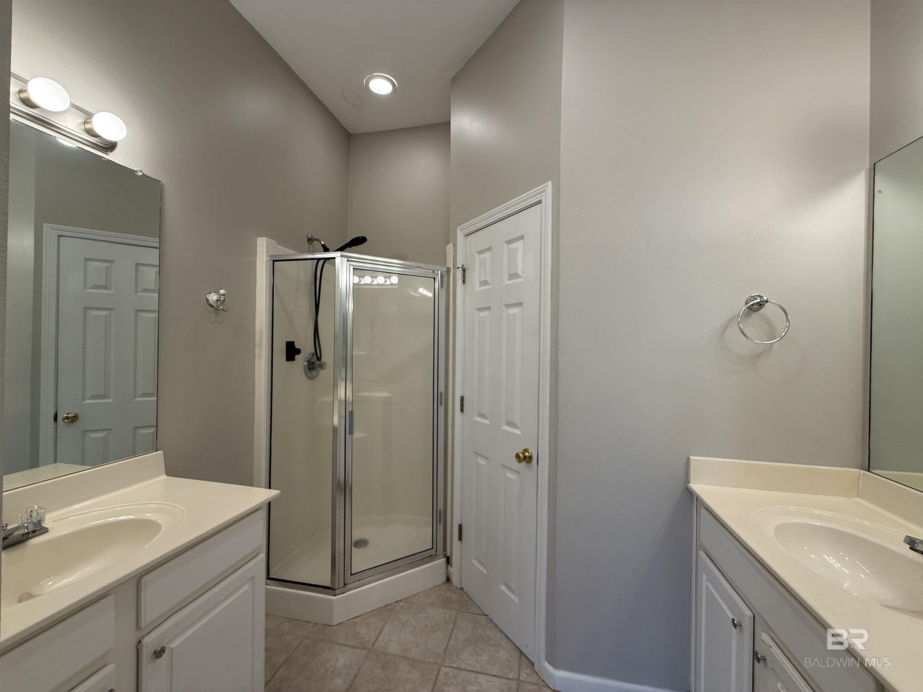 4 Yacht Club Drive UNIT 9, Daphne, AL, 36526