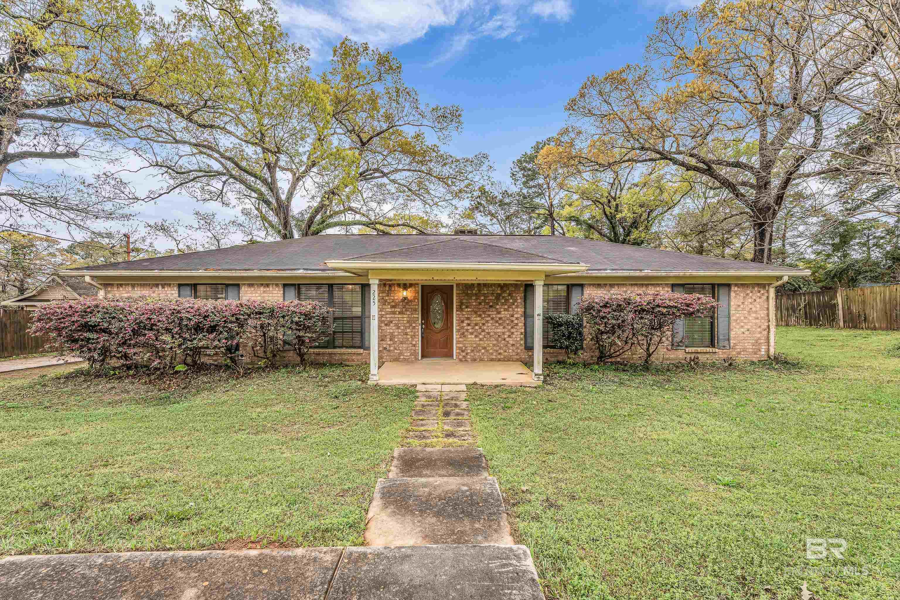 225 Denise Lane, Spanish Fort, AL, 36527