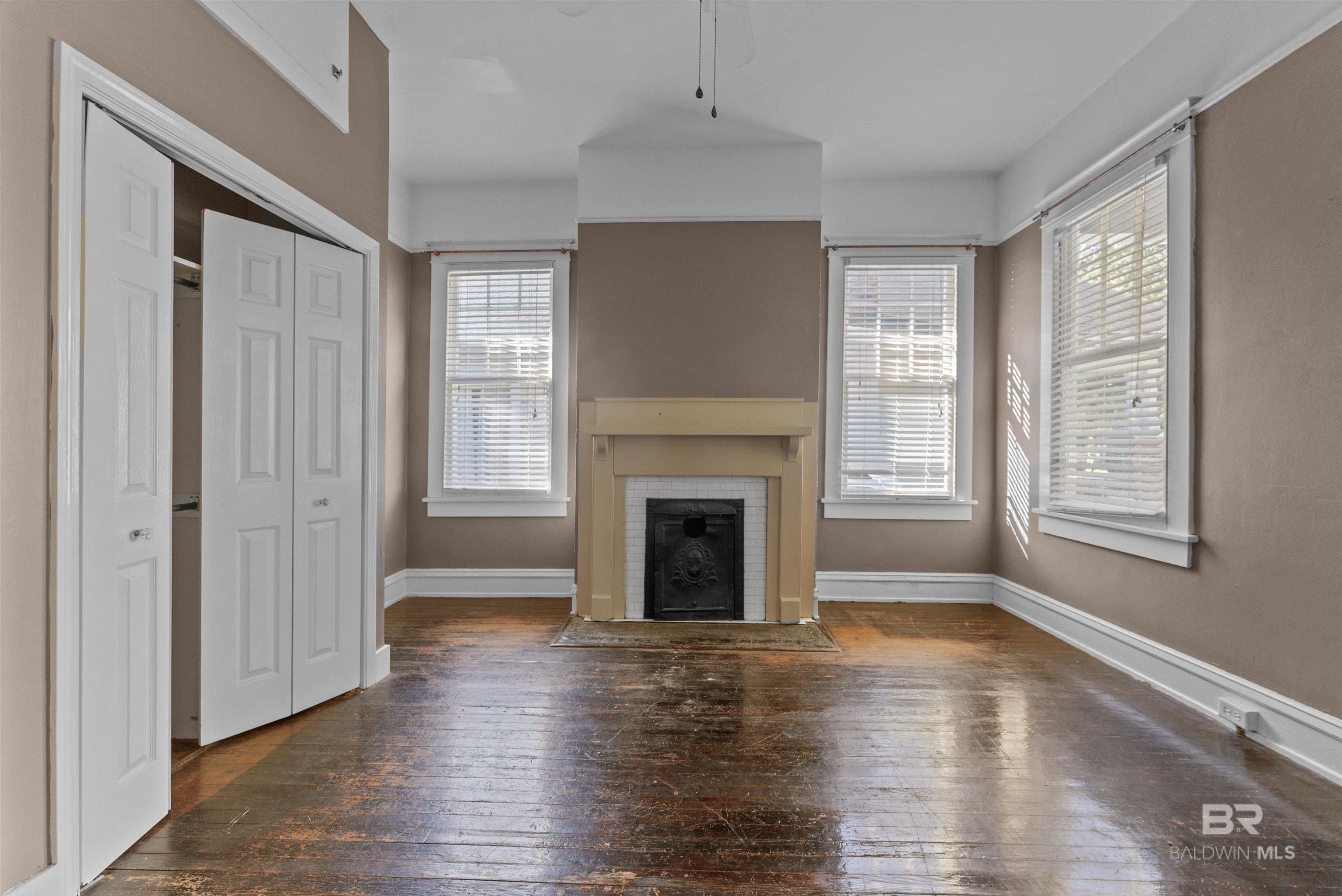 21 HOUSTON Street, Mobile, AL, 36606