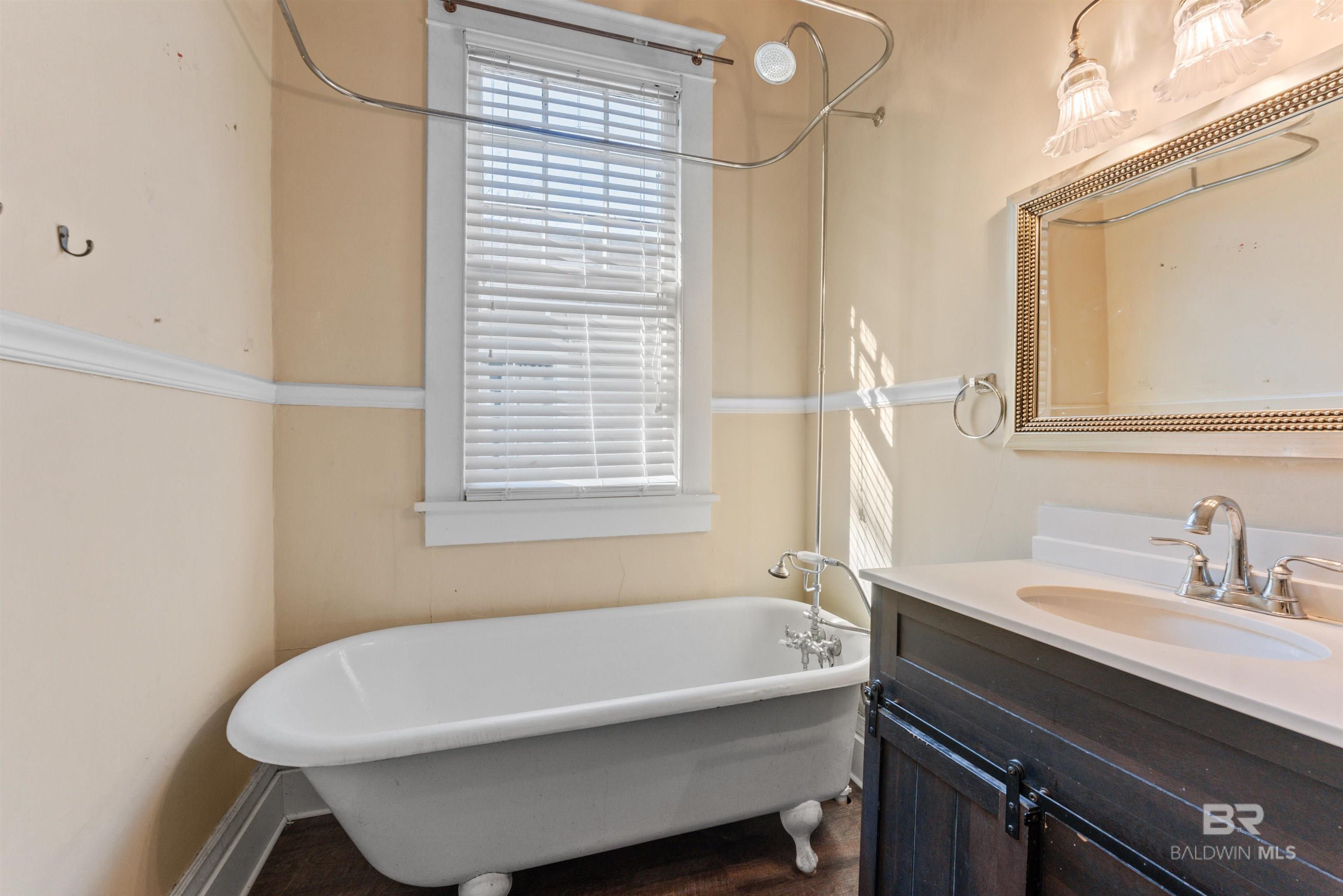 21 HOUSTON Street, Mobile, AL, 36606