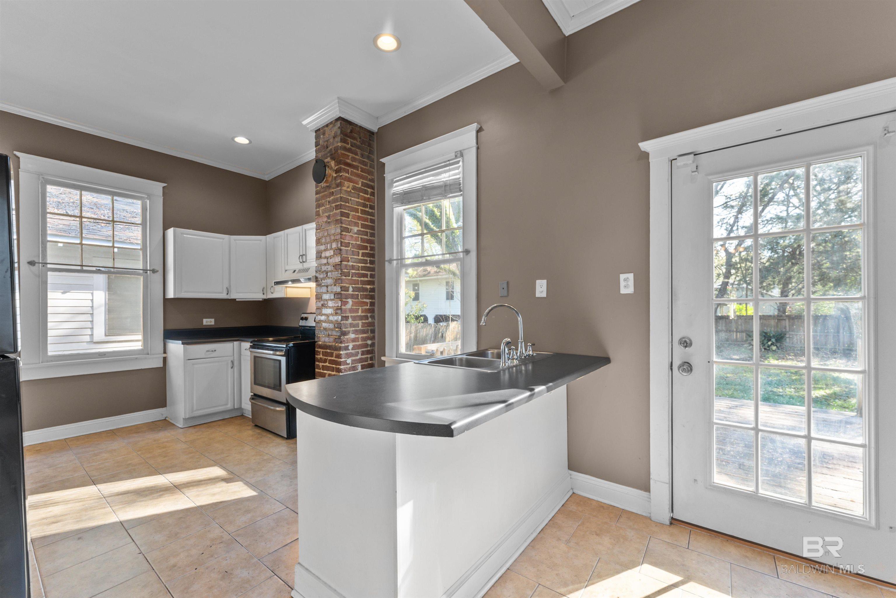 21 HOUSTON Street, Mobile, AL, 36606