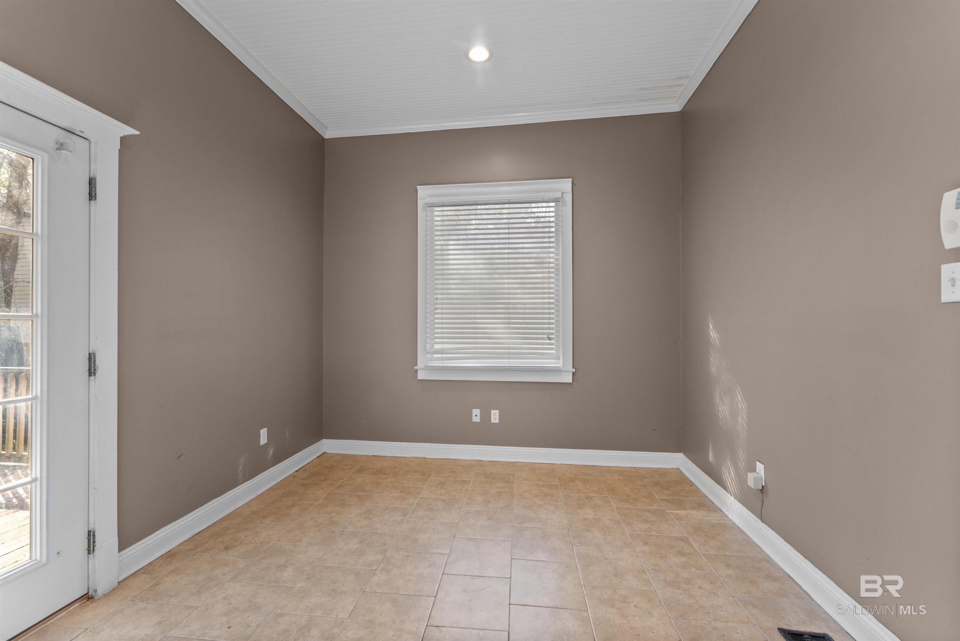 21 HOUSTON Street, Mobile, AL, 36606