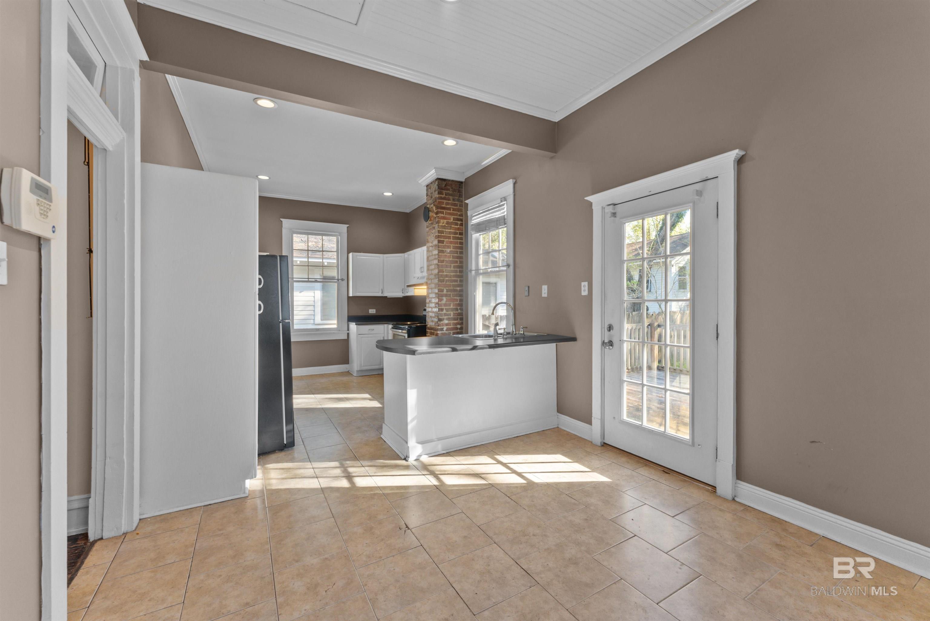 21 HOUSTON Street, Mobile, AL, 36606