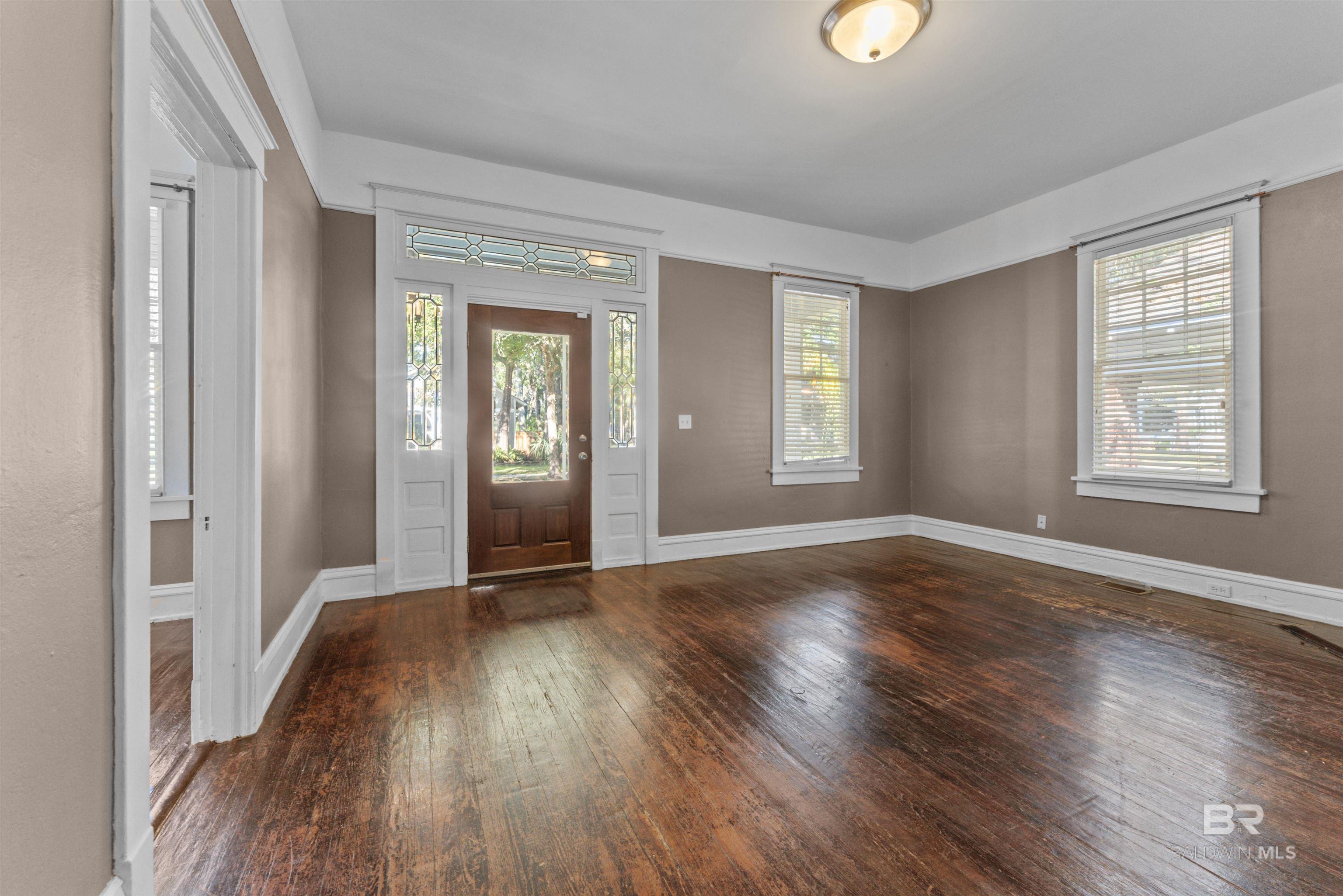 21 HOUSTON Street, Mobile, AL, 36606