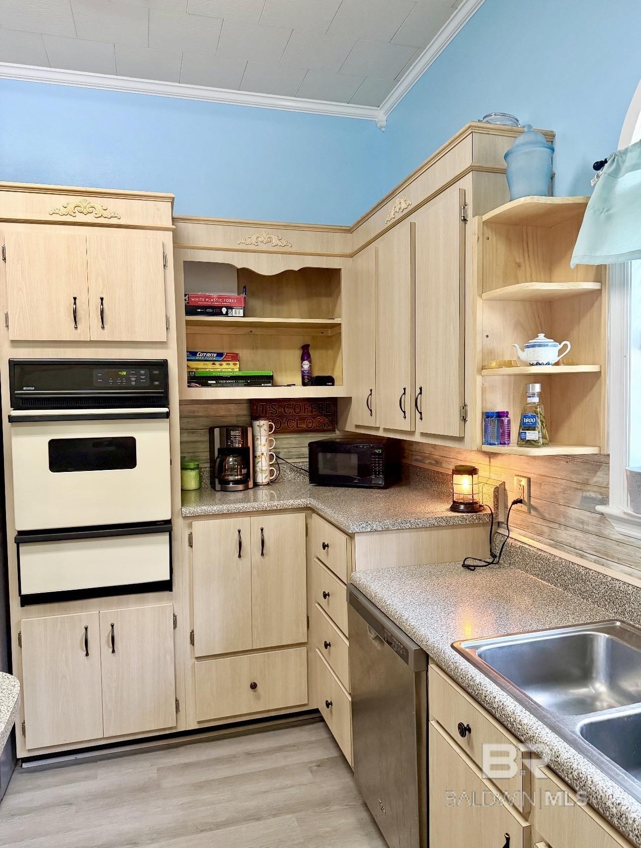 https://zimg.paragon.ice.com/ParagonImages/Property/PG/BCAR/393547/21/0/0/b0d2a22ab5db7d1529dec2e7b02aea29/7/544bf0144f4610ac01856cf76cbe7ab1/393547-ae40d28b-3965-4fd0-a57b-b37b38cc2267.JPG