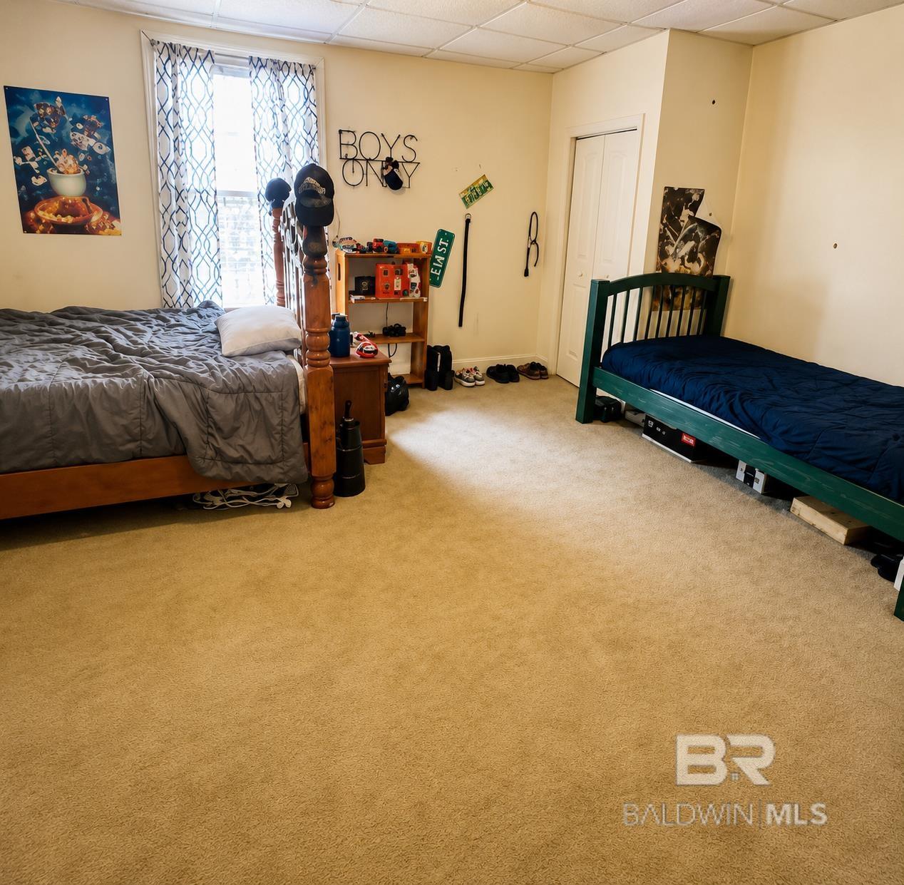 https://zimg.paragon.ice.com/ParagonImages/Property/PG/BCAR/393547/24/0/0/34d2a320d45391f15edc4eb637ae0221/7/544bf0144f4610ac01856cf76cbe7ab1/393547-7f70c98e-daed-4eb1-a8b2-5031e3143b45.JPG