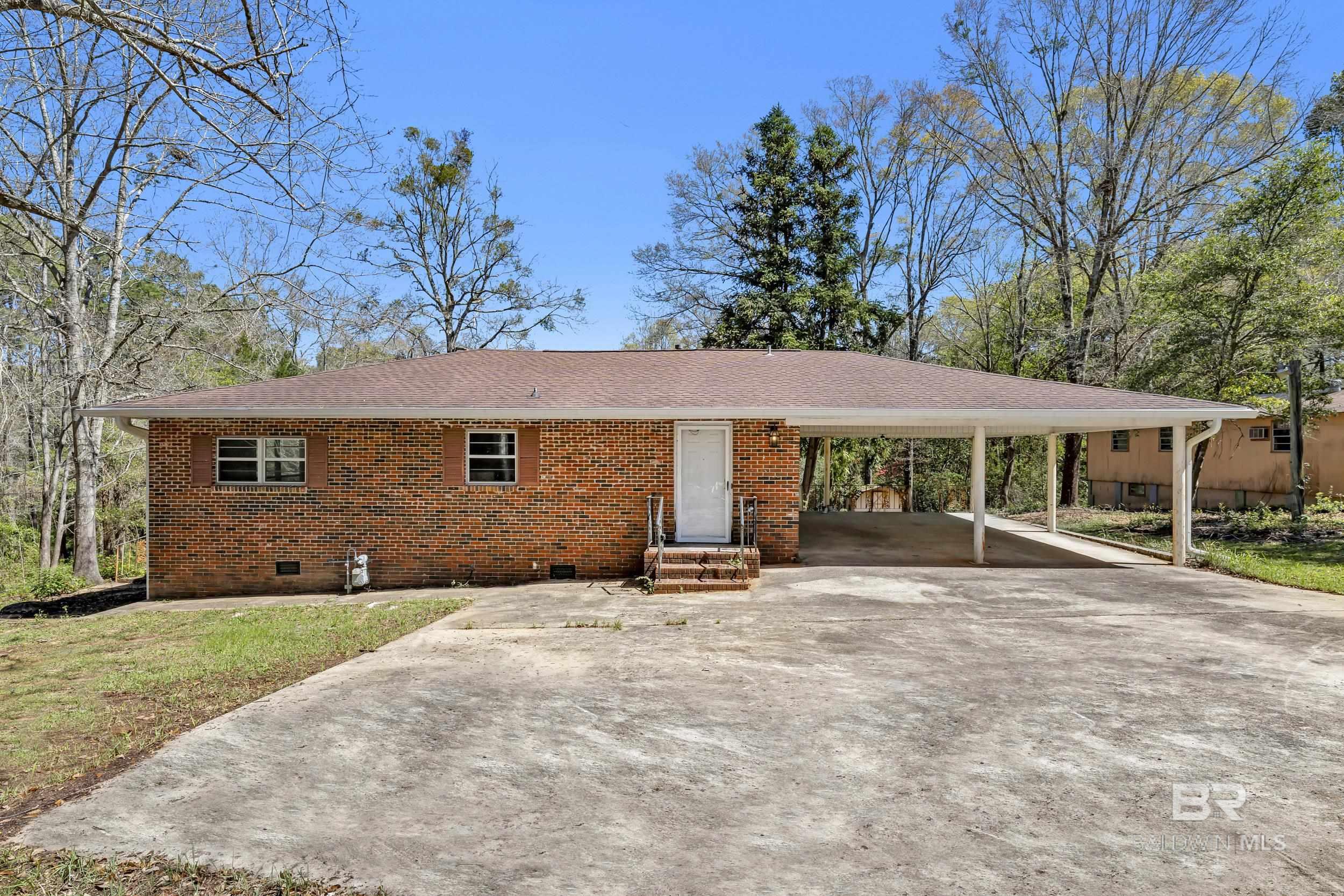 5225 PERSONS Drive, Mobile, AL, 36618