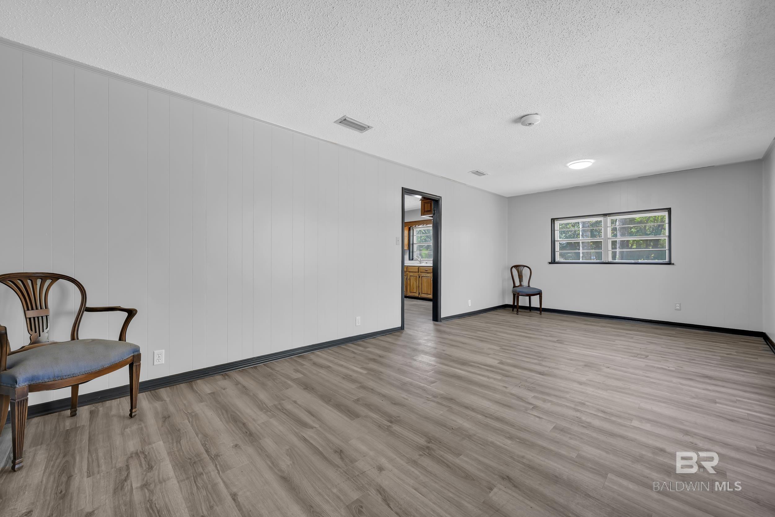 5225 PERSONS Drive, Mobile, AL, 36618