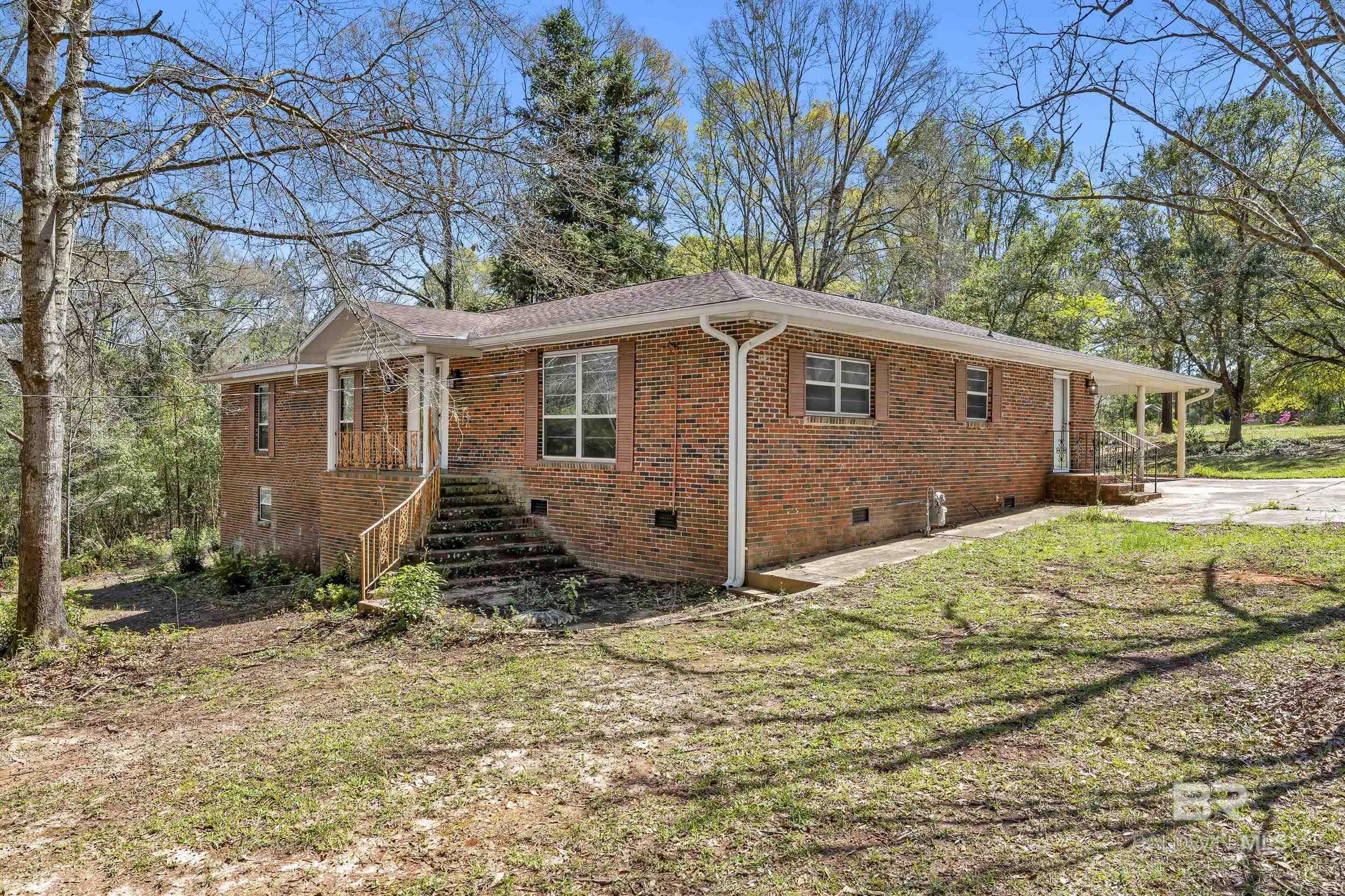 5225 PERSONS Drive, Mobile, AL, 36618