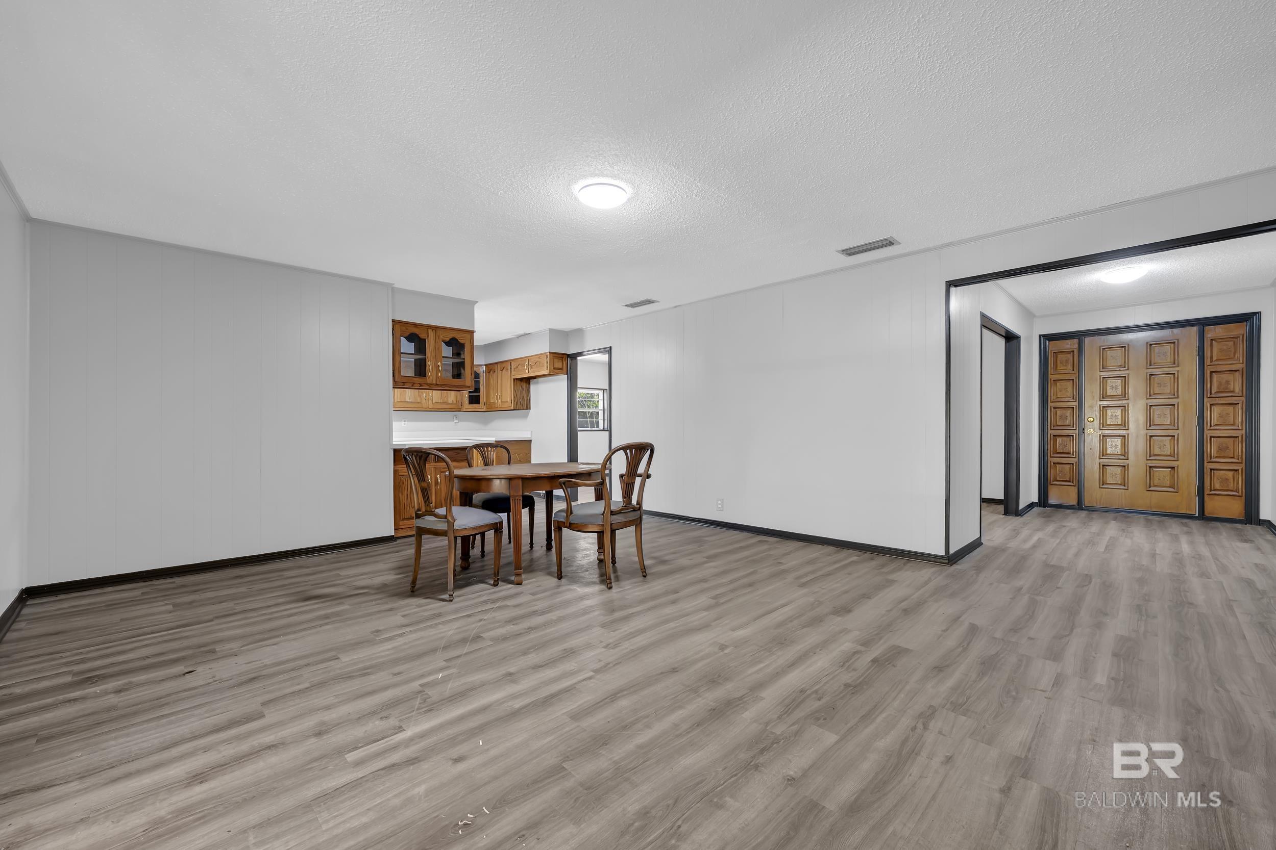 5225 PERSONS Drive, Mobile, AL, 36618