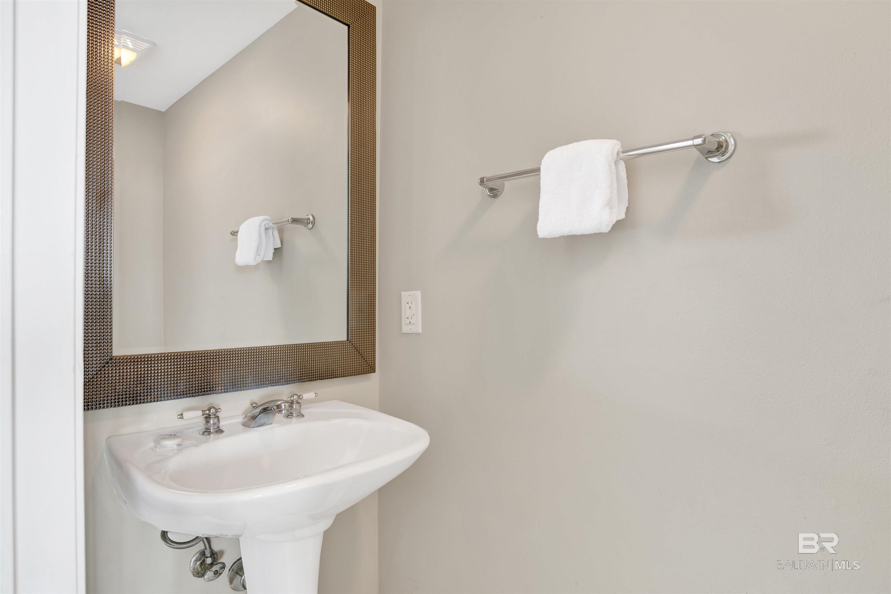 1524 W Beach Boulevard UNIT 1202, Gulf Shores, AL, 36542