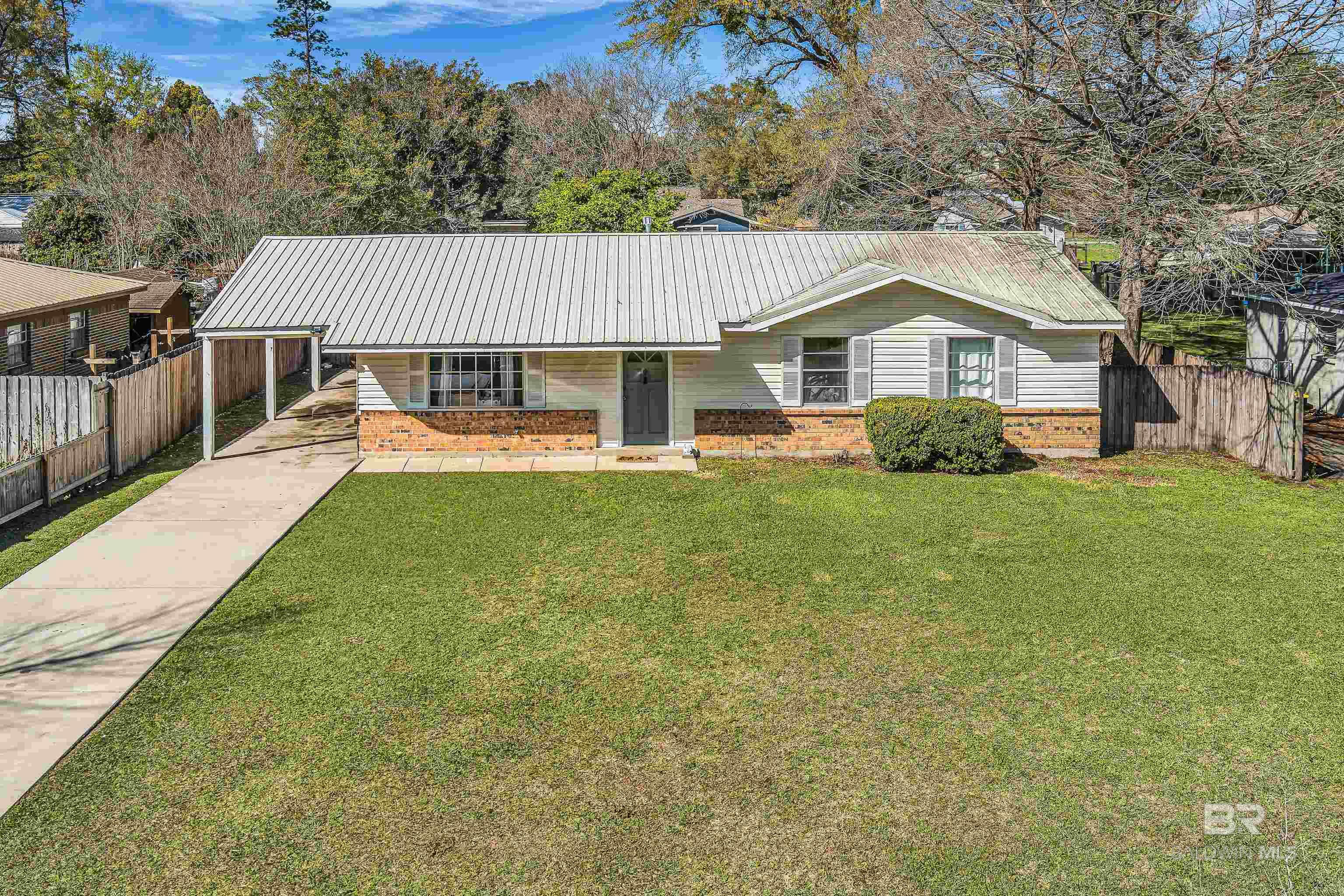 407 E Myrtle Avenue, Foley, AL, 36535