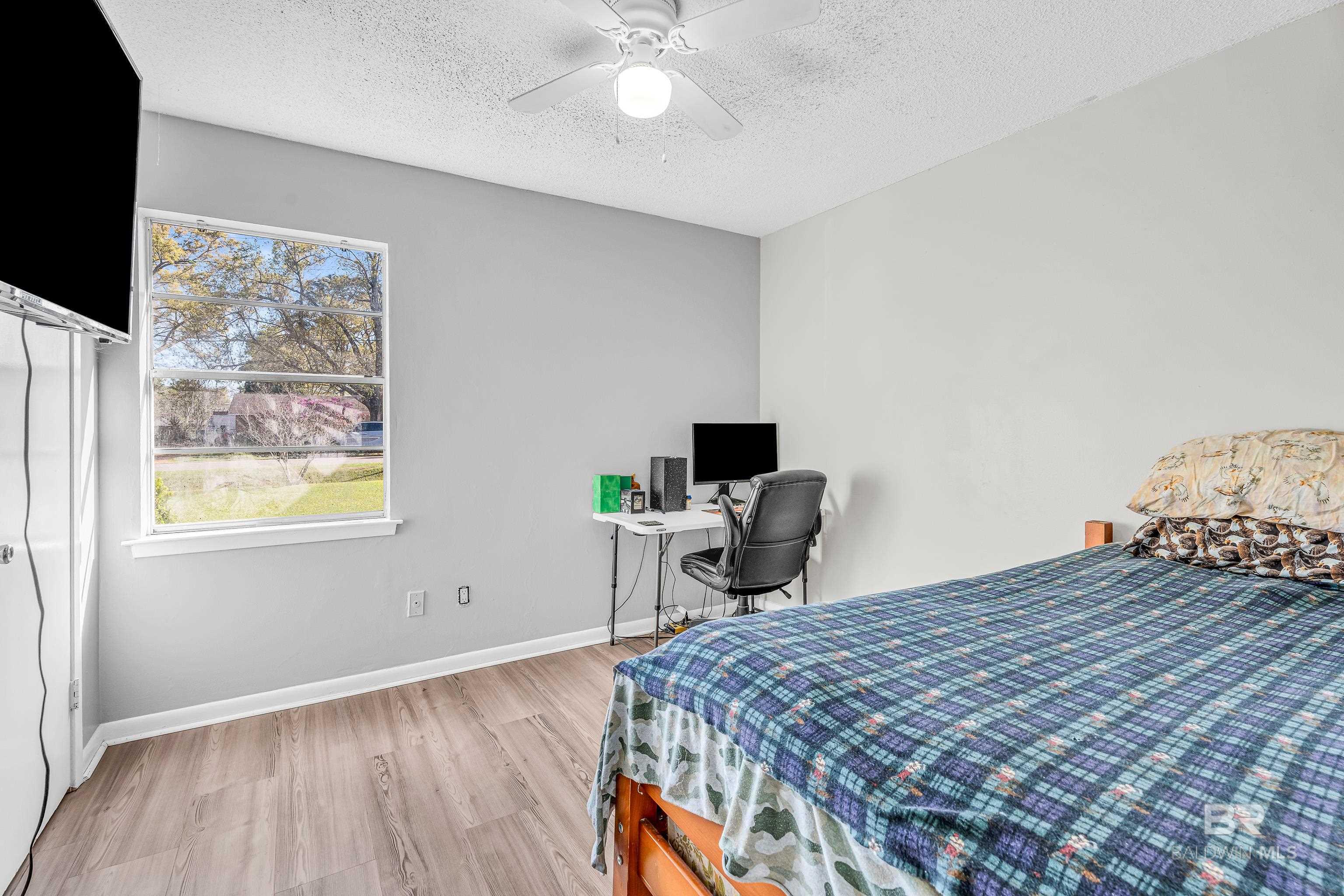 407 E Myrtle Avenue, Foley, AL, 36535