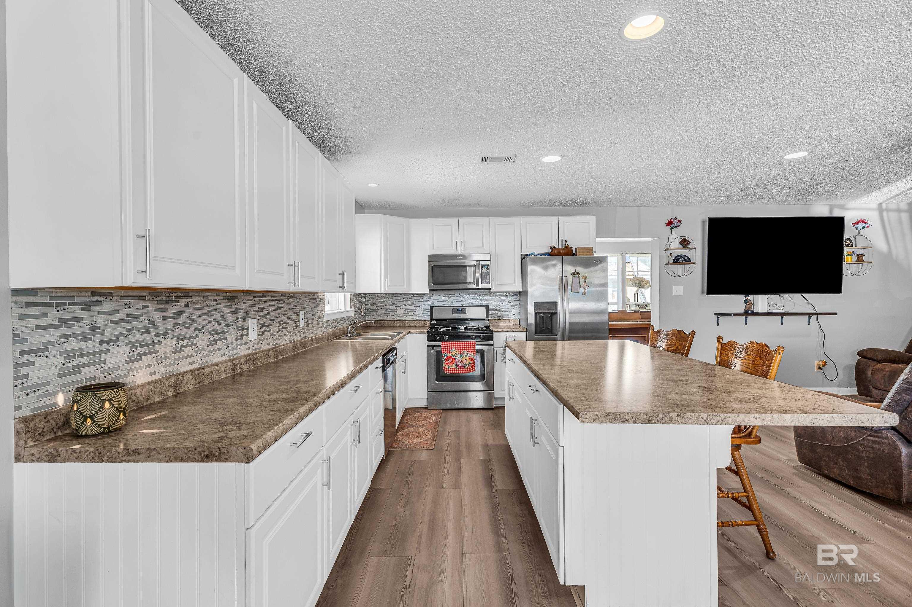 407 E Myrtle Avenue, Foley, AL, 36535