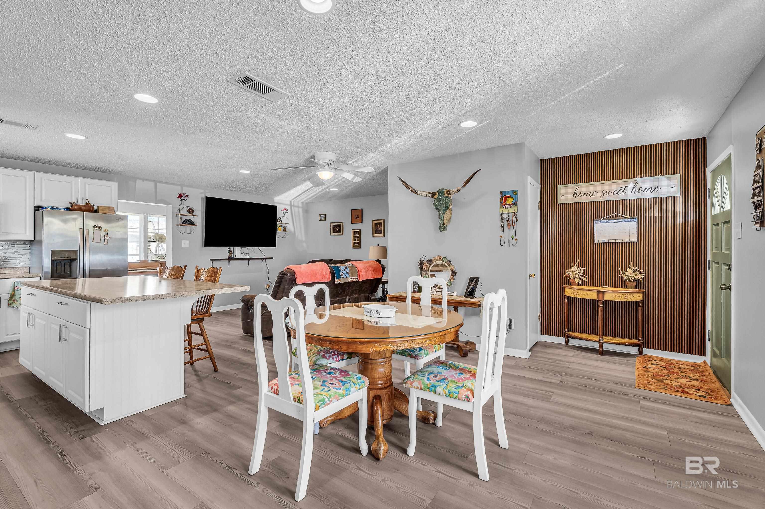 407 E Myrtle Avenue, Foley, AL, 36535