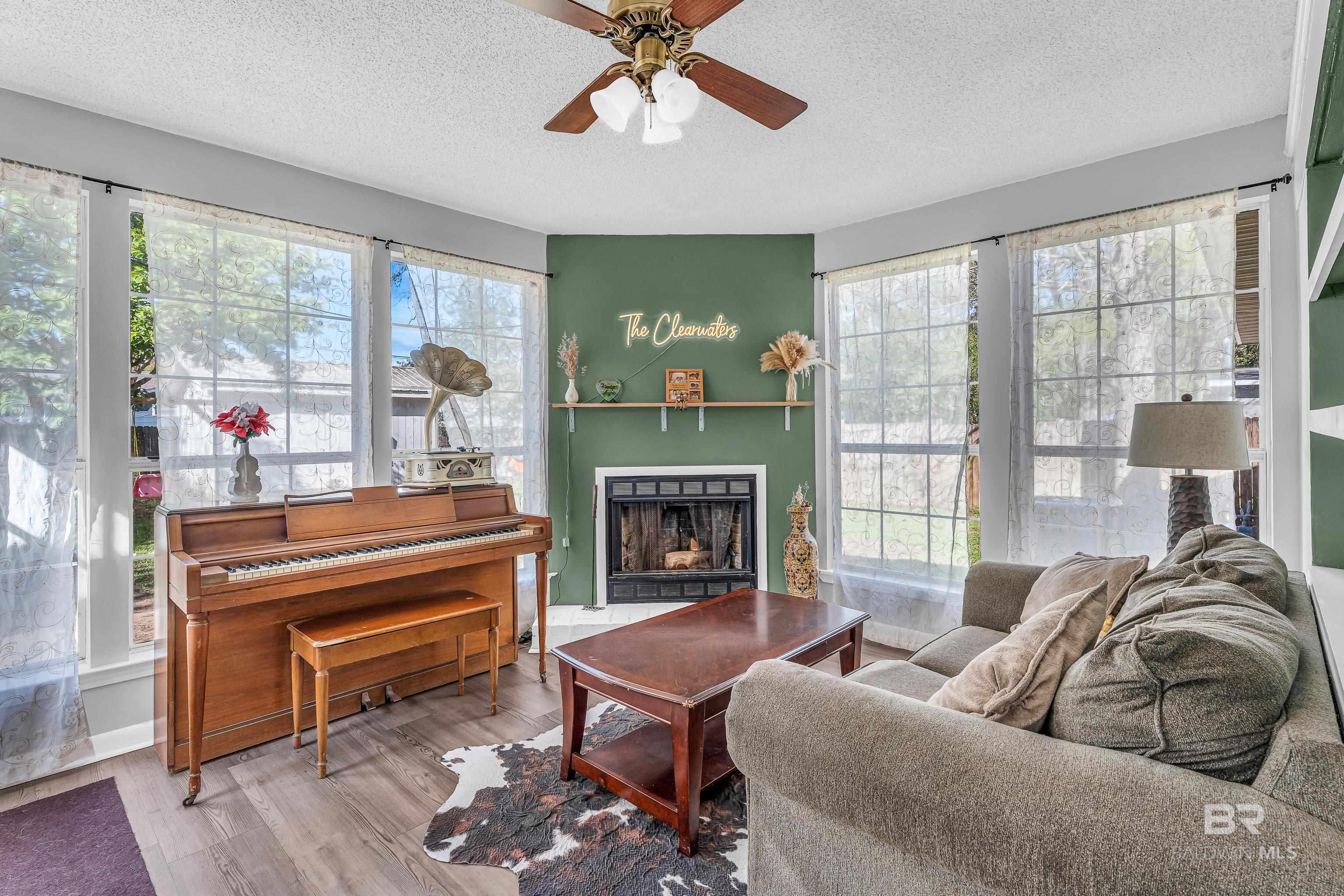 407 E Myrtle Avenue, Foley, AL, 36535