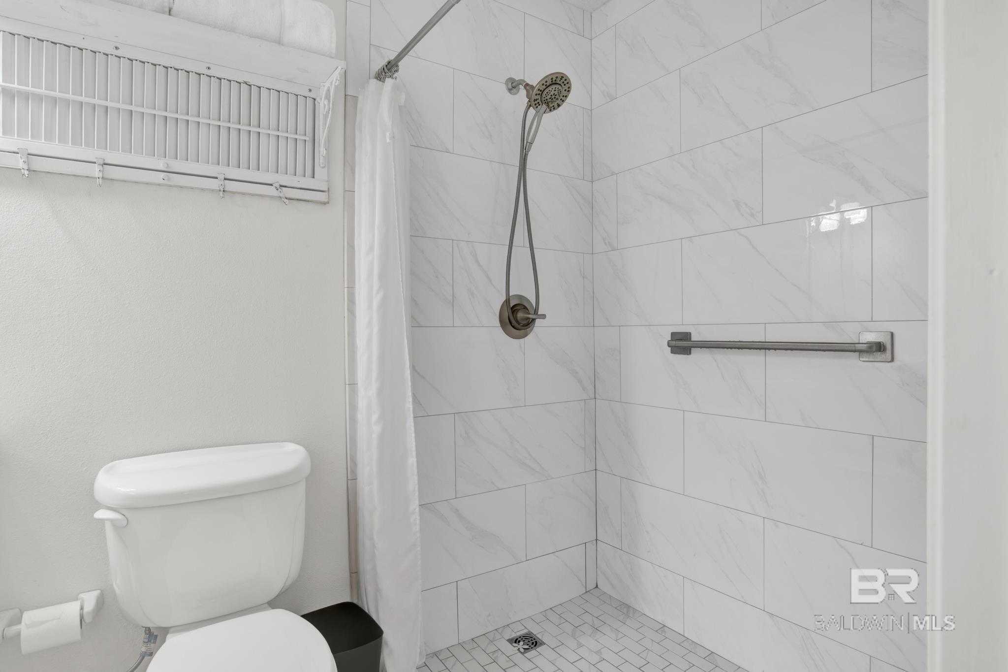 4898 Bay Circle, Orange Beach, AL, 36561