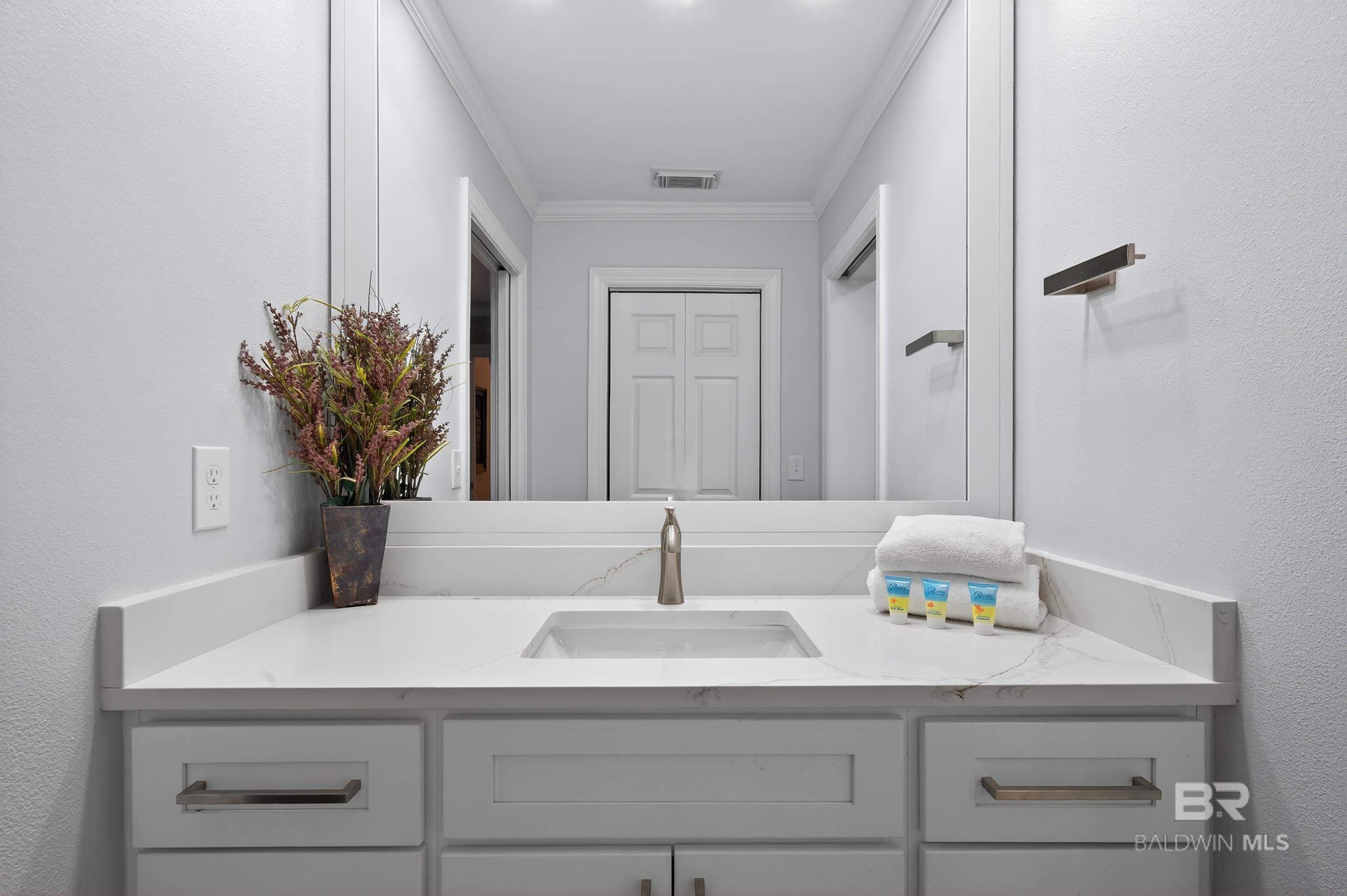 1416 W Dune Drive, Gulf Shores, AL, 36542