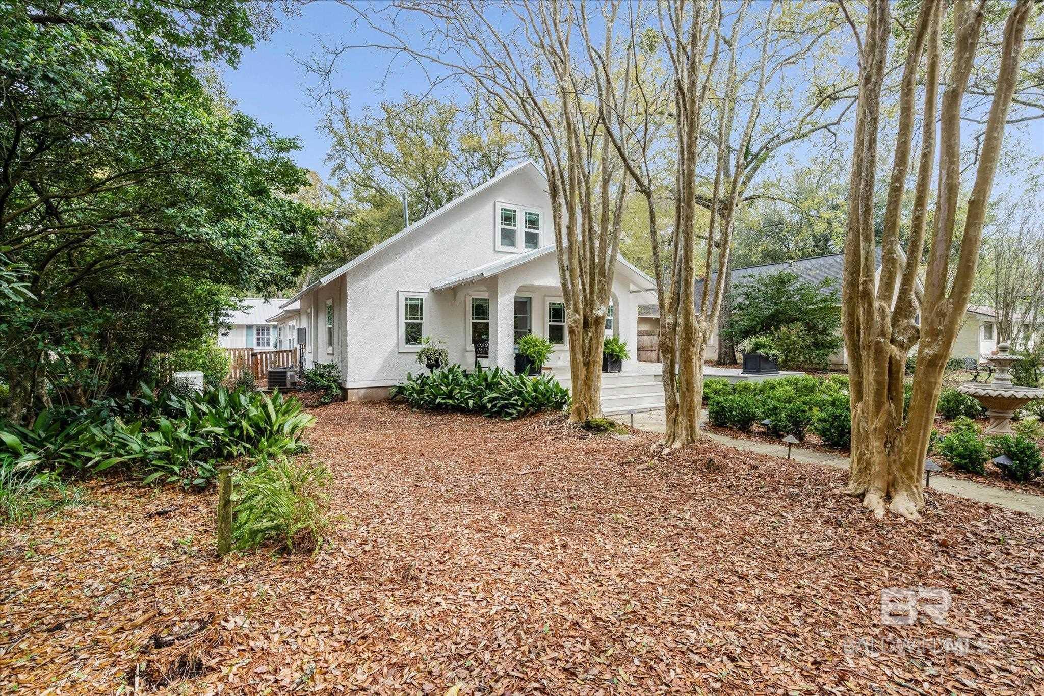 653 Fairhope Avenue, Fairhope, AL, 36532