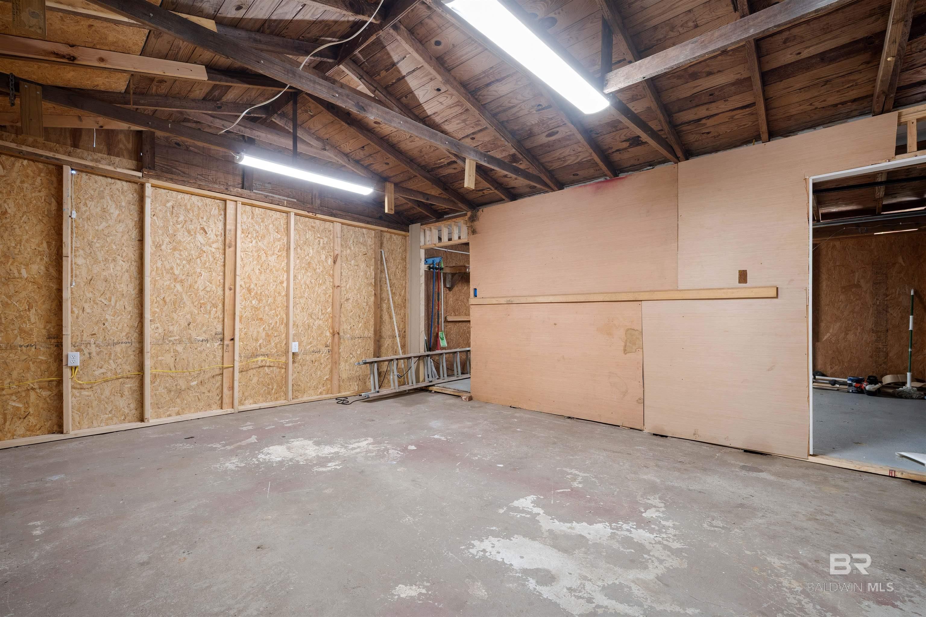 2214 S Hillwood Drive, Mobile, AL, 36605