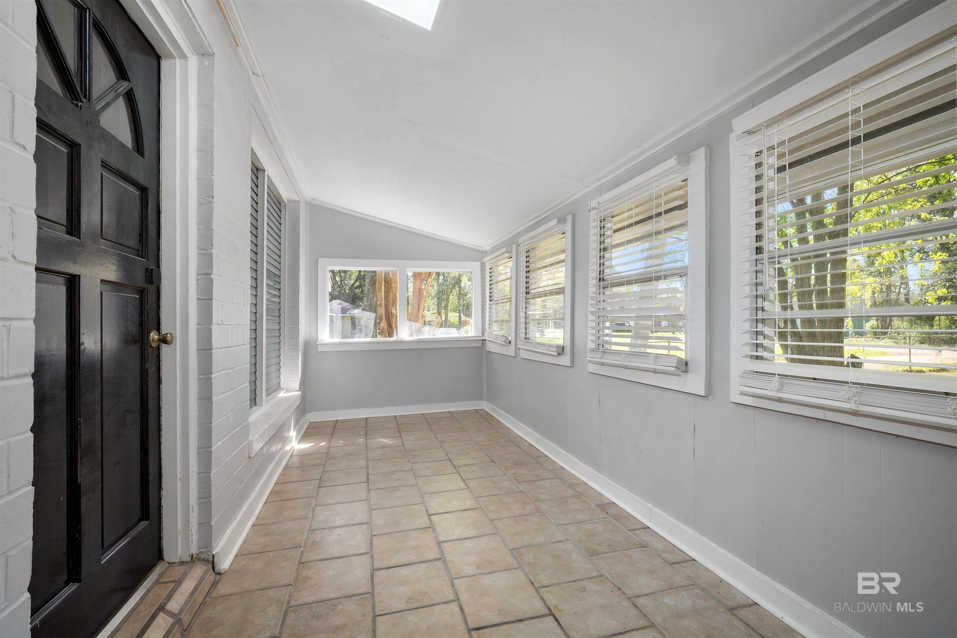 2214 S Hillwood Drive, Mobile, AL, 36605