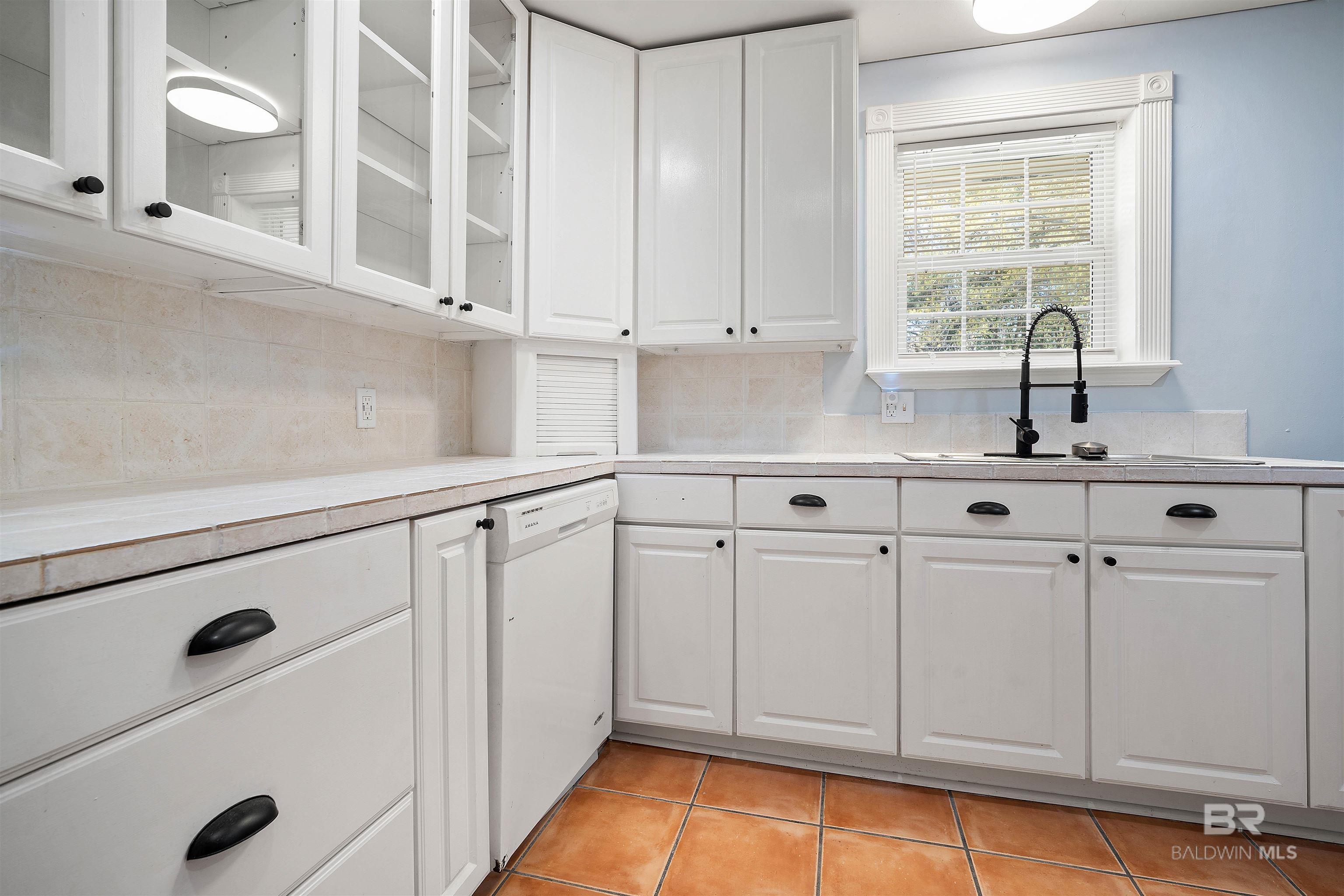 2214 S Hillwood Drive, Mobile, AL, 36605