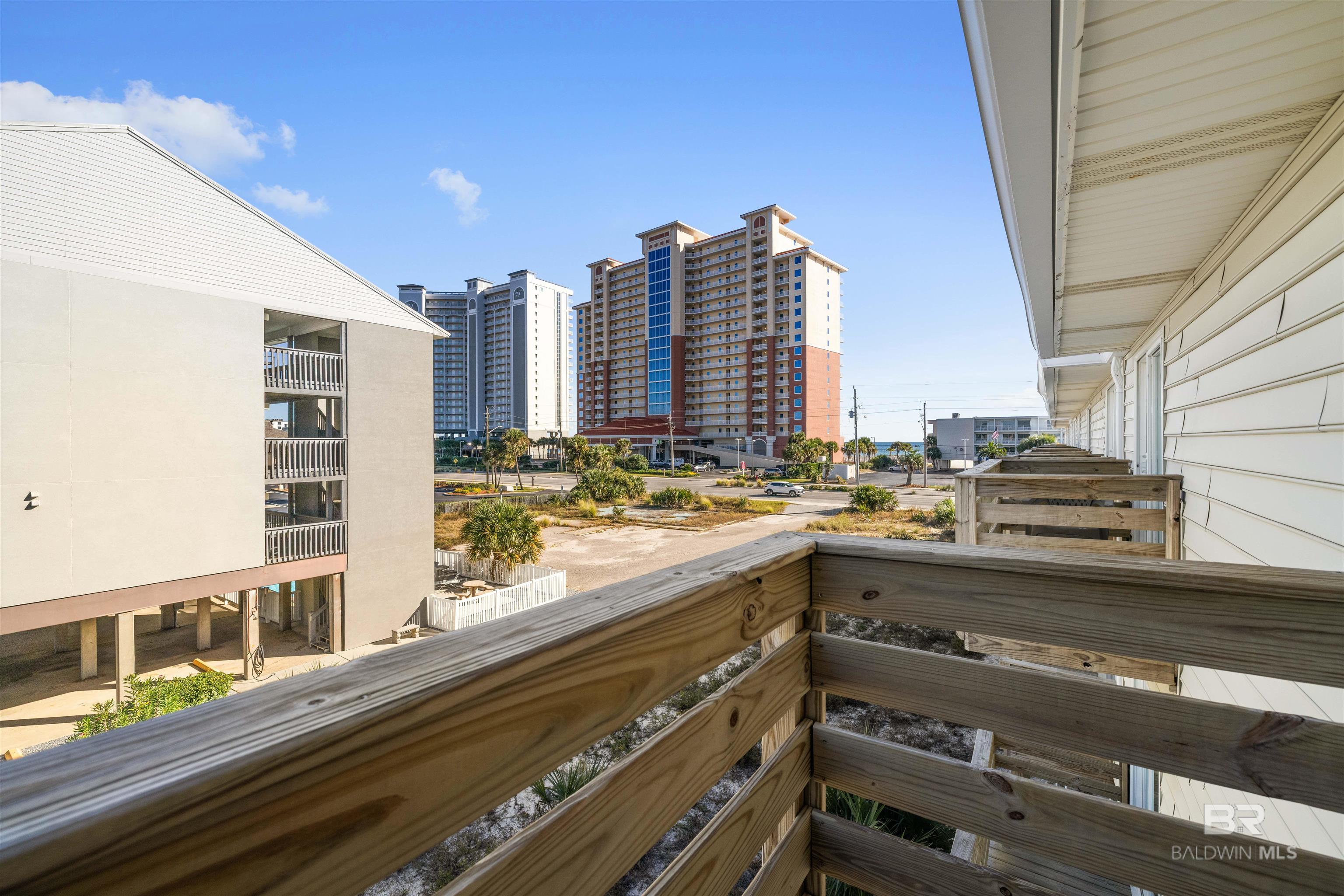 Gulf Shores Condos from $300,000 to $400,000