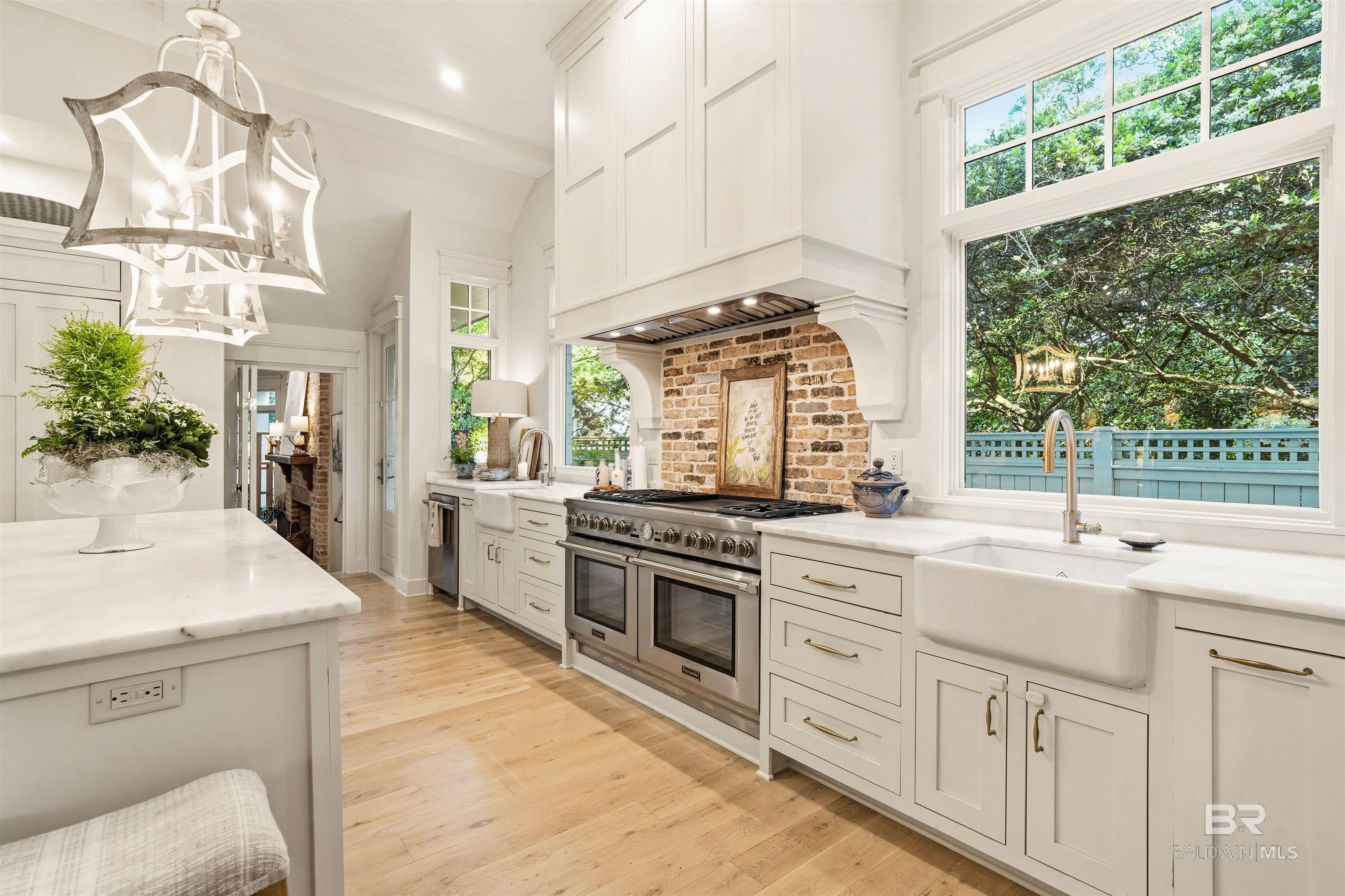 59 N Summit Street, Fairhope, AL, 36532