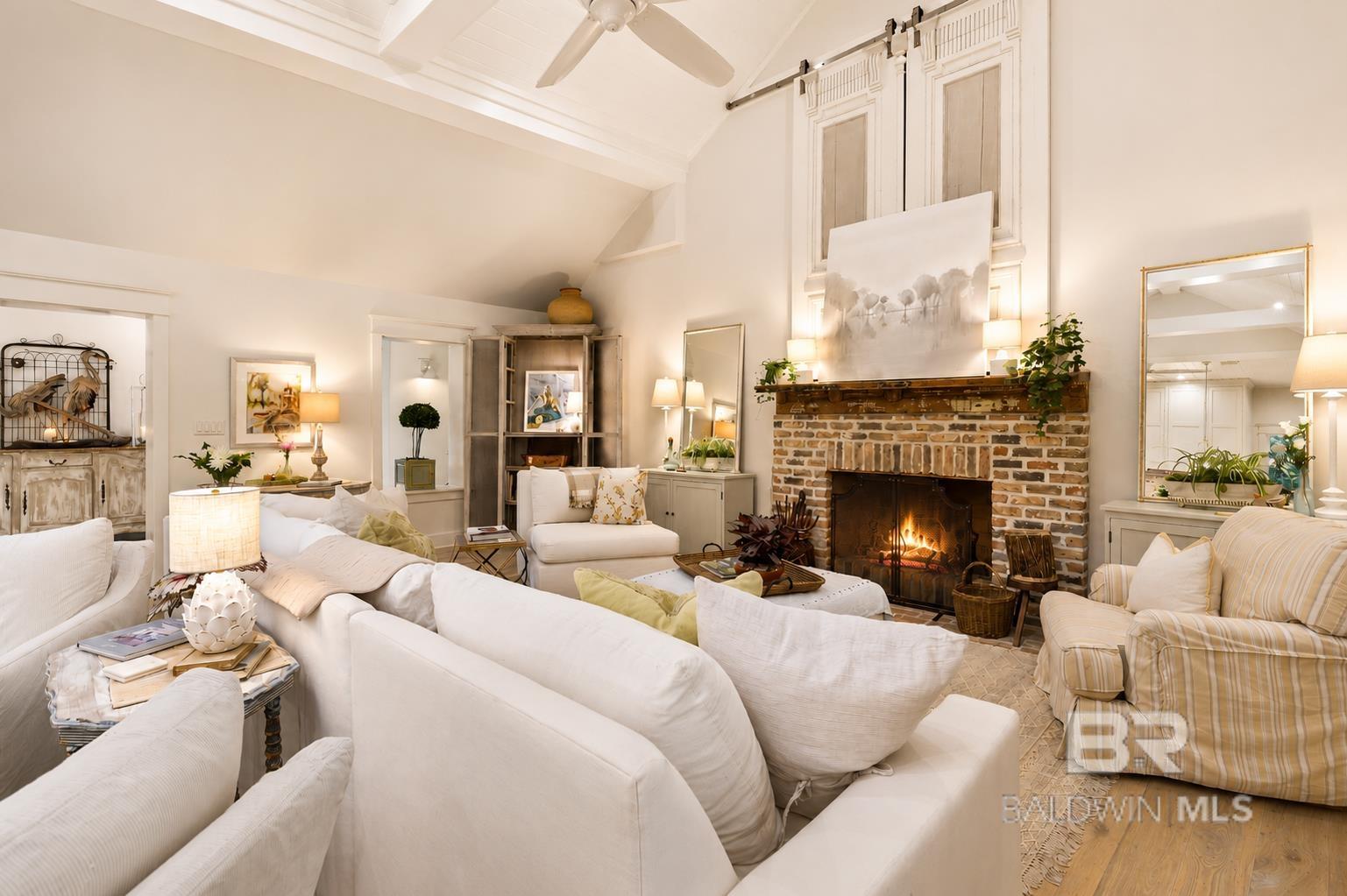 https://zimg.paragon.ice.com/ParagonImages/Property/PG/BCAR/393752/7/0/0/237a1e5d2007ac43776855b2d028610d/7/e768683a90b80f87dbf60539e72f213d/393752-596f8d17-b3e8-4ced-acde-cdd0f1259890.JPG