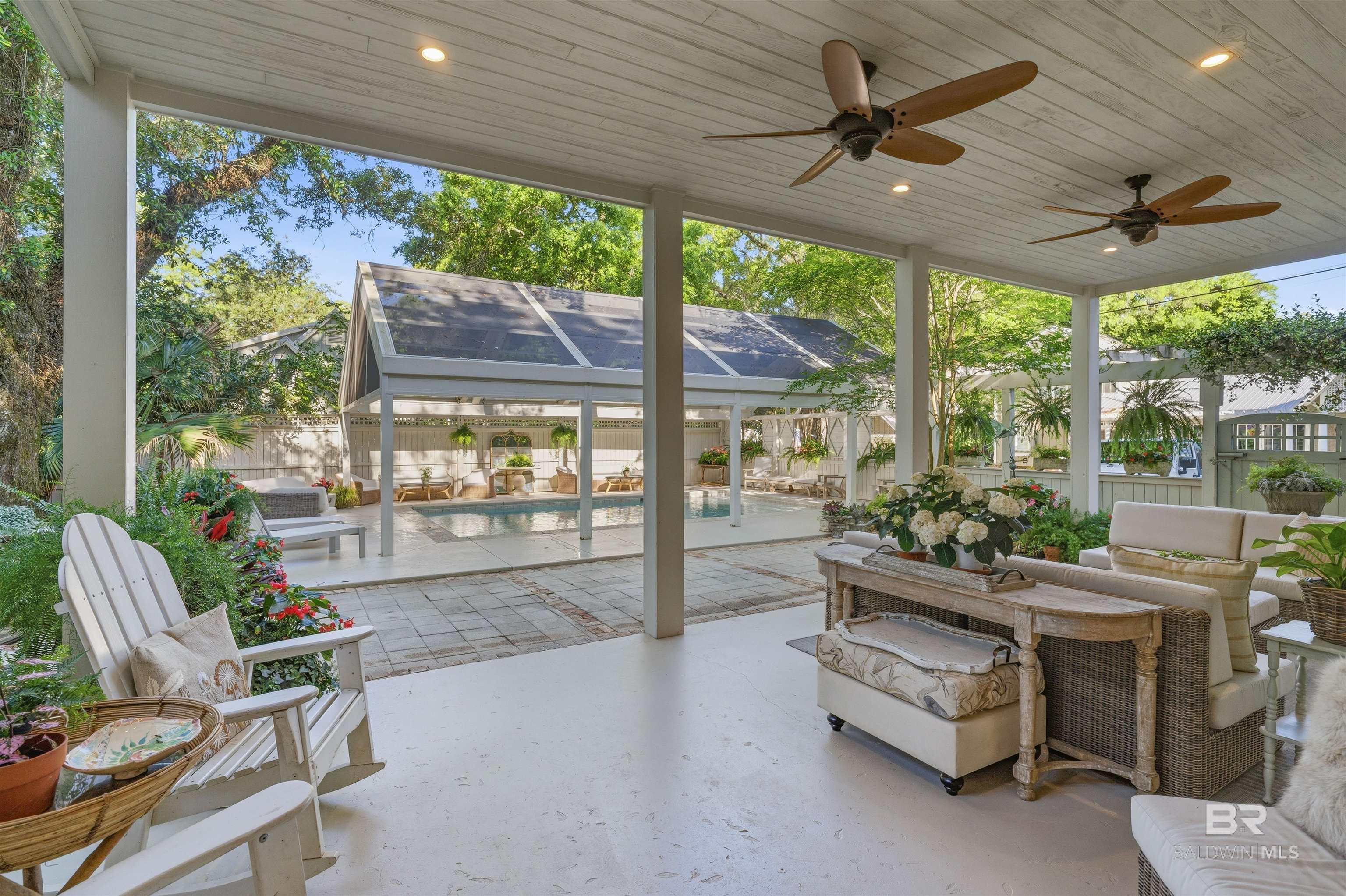 https://zimg.paragon.ice.com/ParagonImages/Property/PG/BCAR/393752/70/0/0/69c71979f7adcfd0d370f2f7c77717b4/7/e768683a90b80f87dbf60539e72f213d/393752-51d7113f-0c97-4e83-871b-896edf14e973.JPG