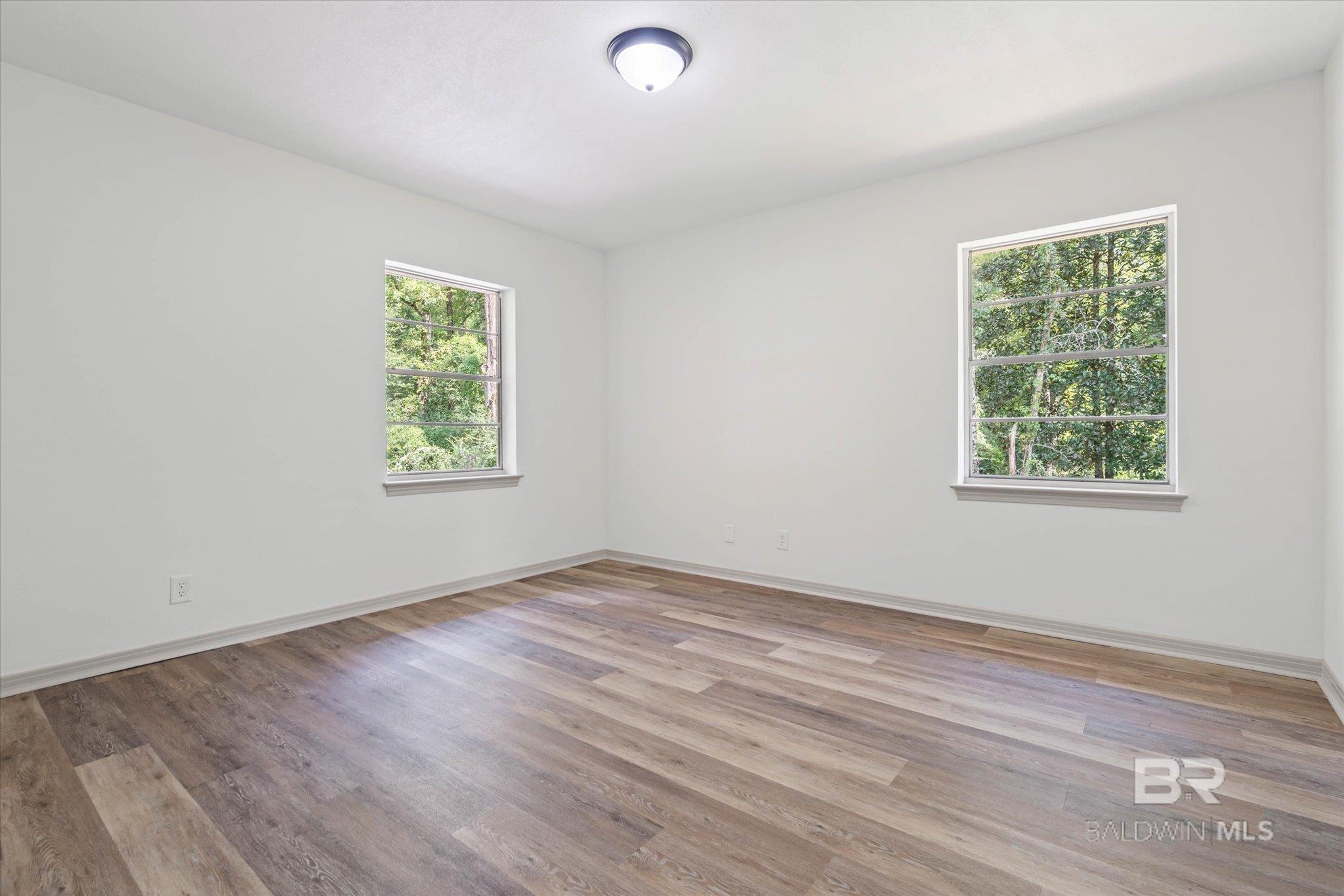 https://zimg.paragon.ice.com/ParagonImages/Property/PG/BCAR/393834/13/0/0/c491b90bdb24bfc0e54a0bf310671496/7/f6b32e1cf17b6d034b51abc4f1748e6f/393834-1af124c4-d4dc-482d-b635-725f9f577eec.JPG